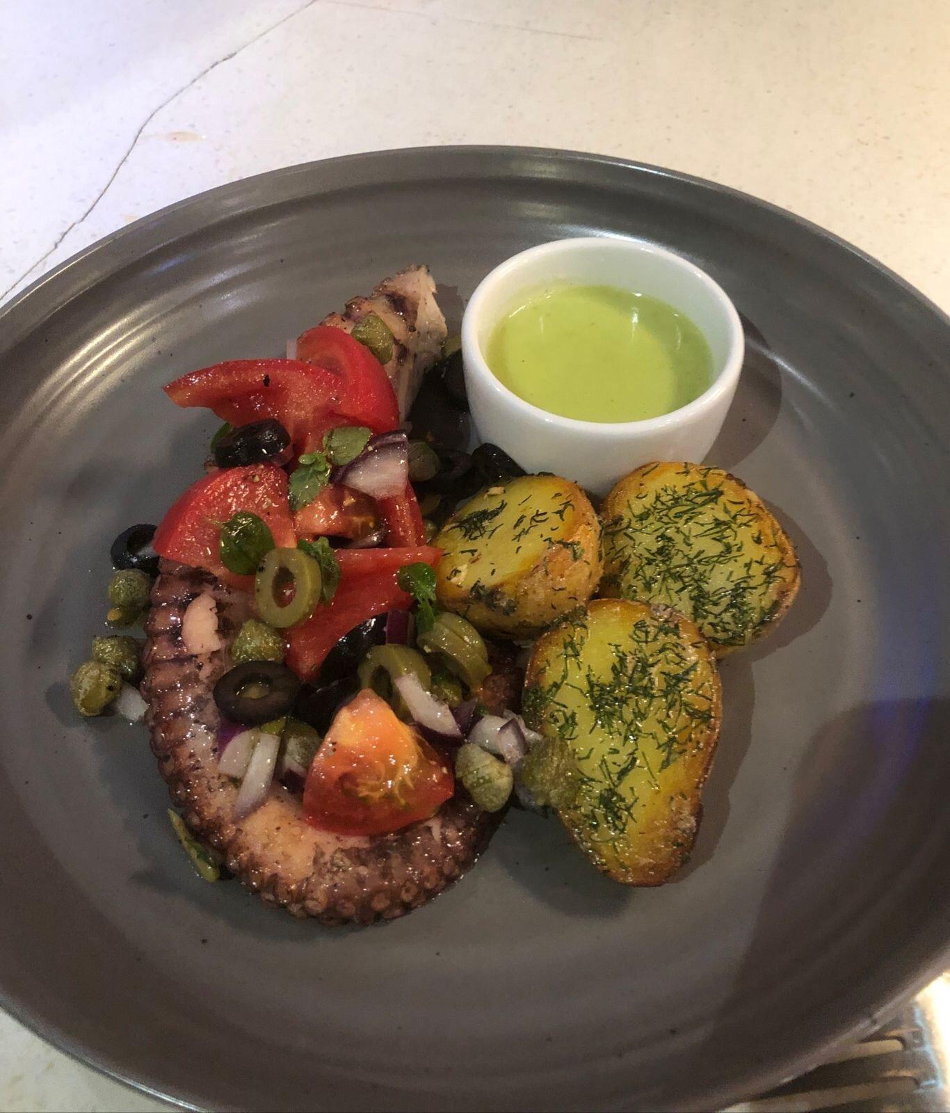 Photo by Guide48738938599