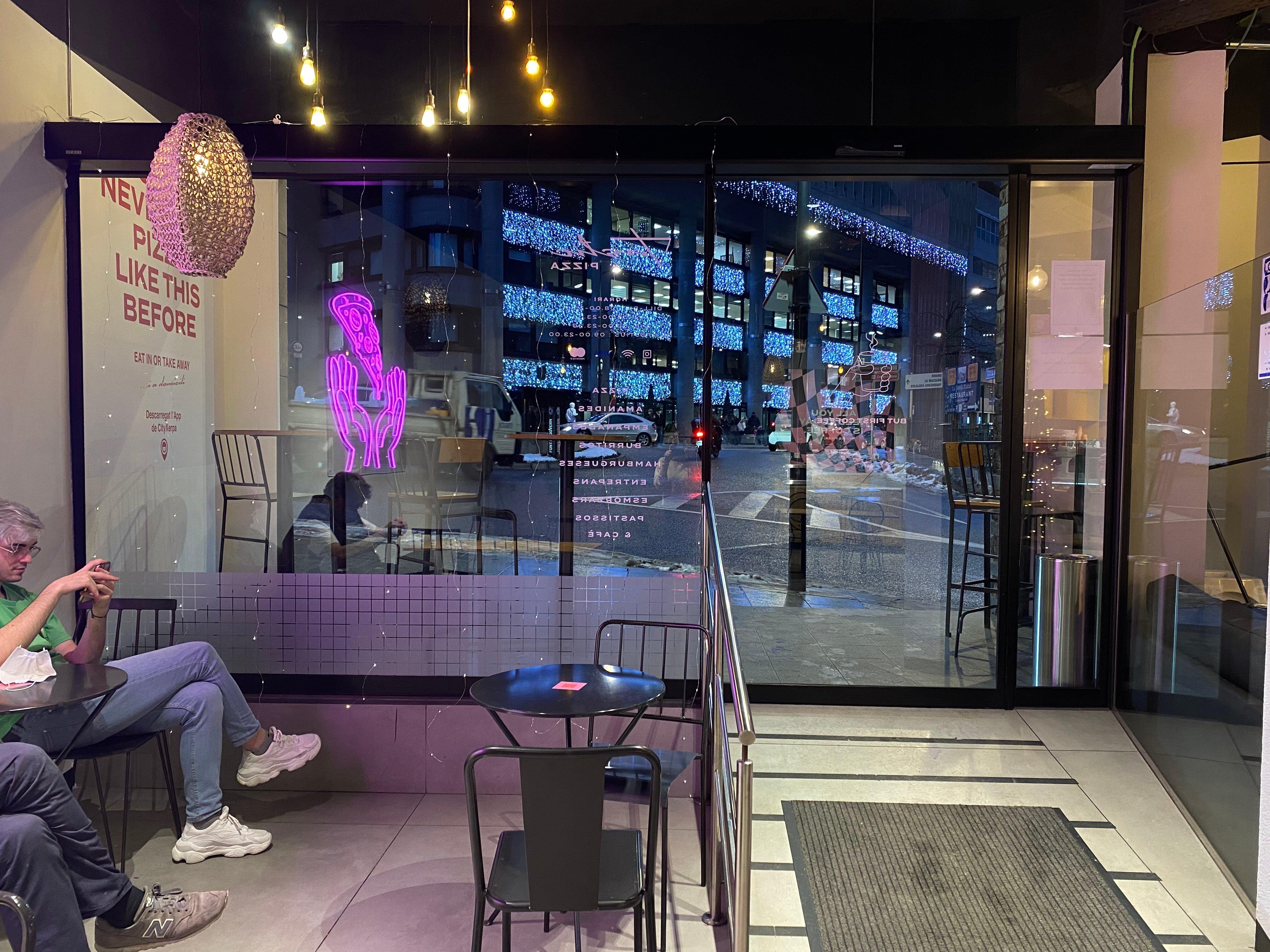 Tastic (hot Pizza & Hot Stuf)