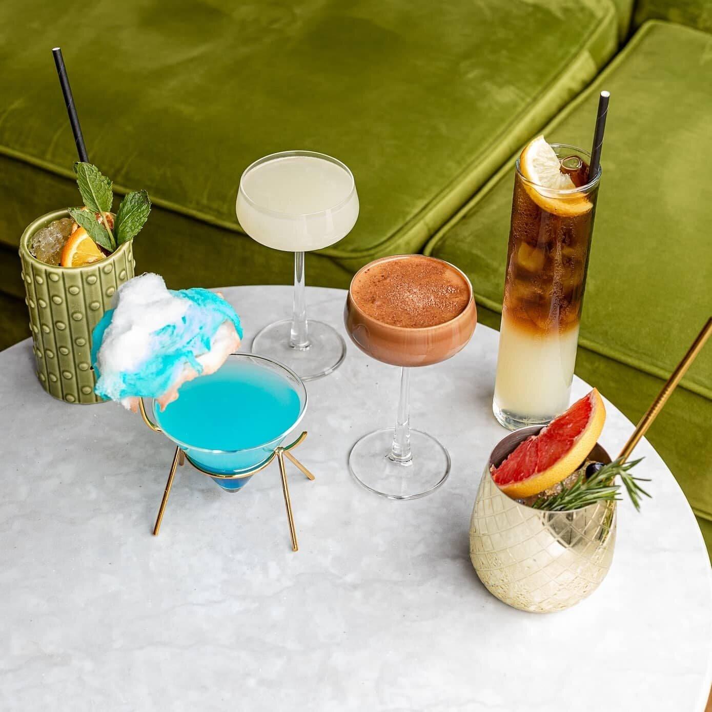 Santorini Bar & Grill