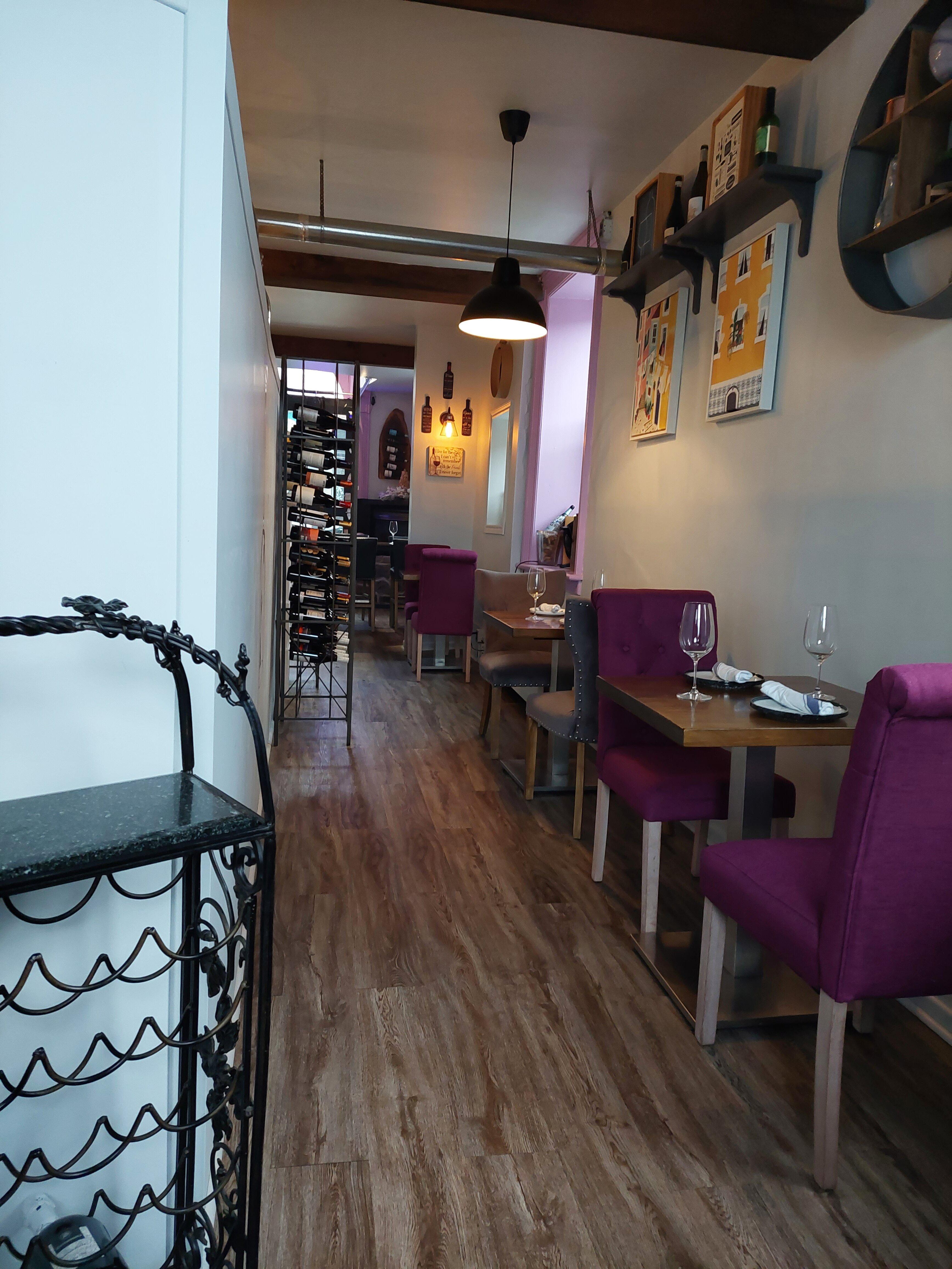 Tapavino Wine & Tapas Bar