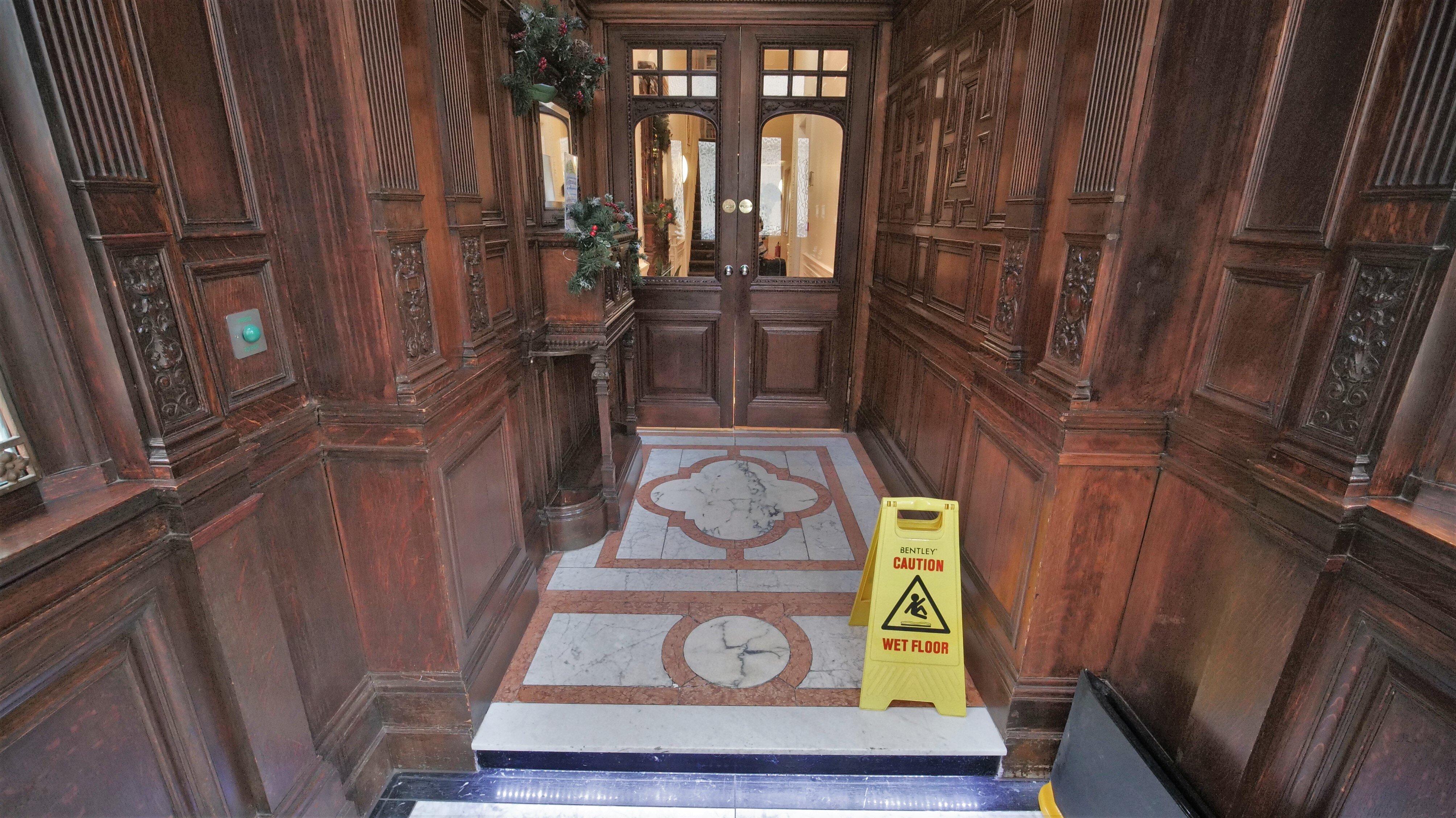 Photo by ADVENTUROUSCOUPLETL