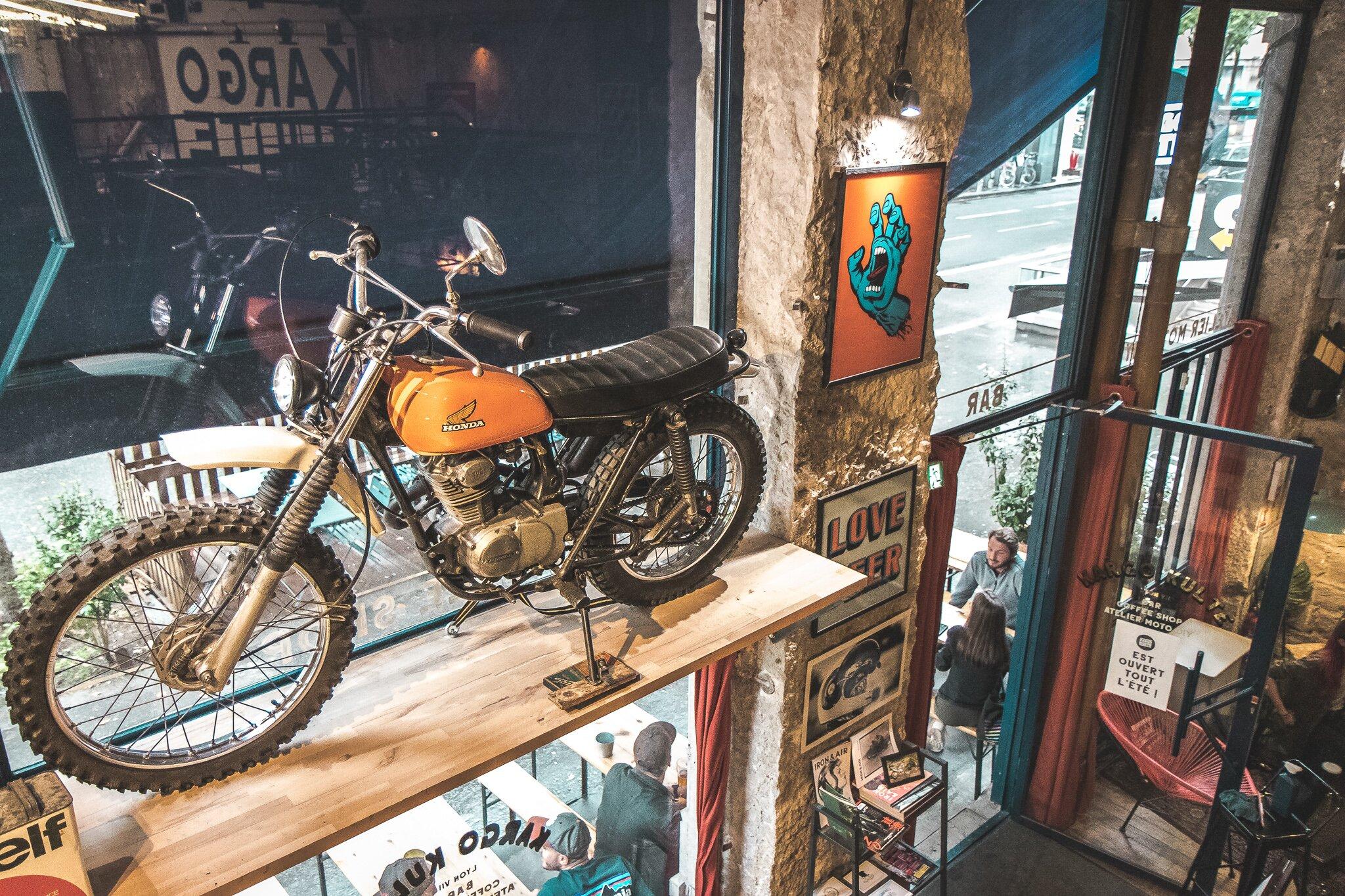 Kargo Kulte - Bar, Coffee Shop & Moto