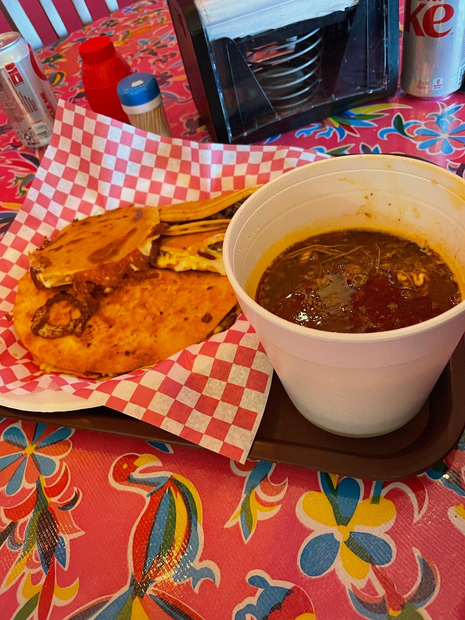 Photo by Ifitskitschisits