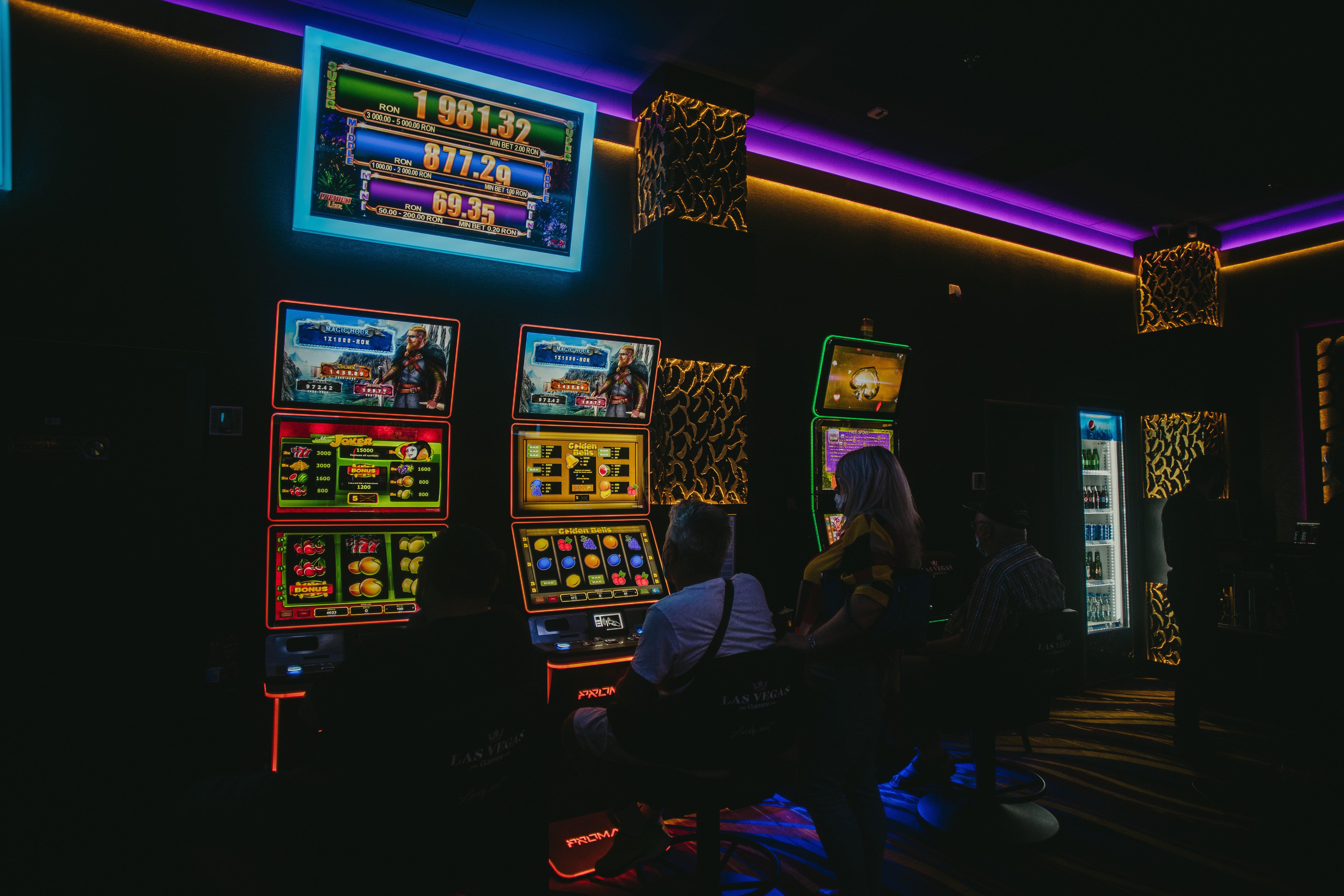 Las Vegas Games - Craiova, C. Bucuresti