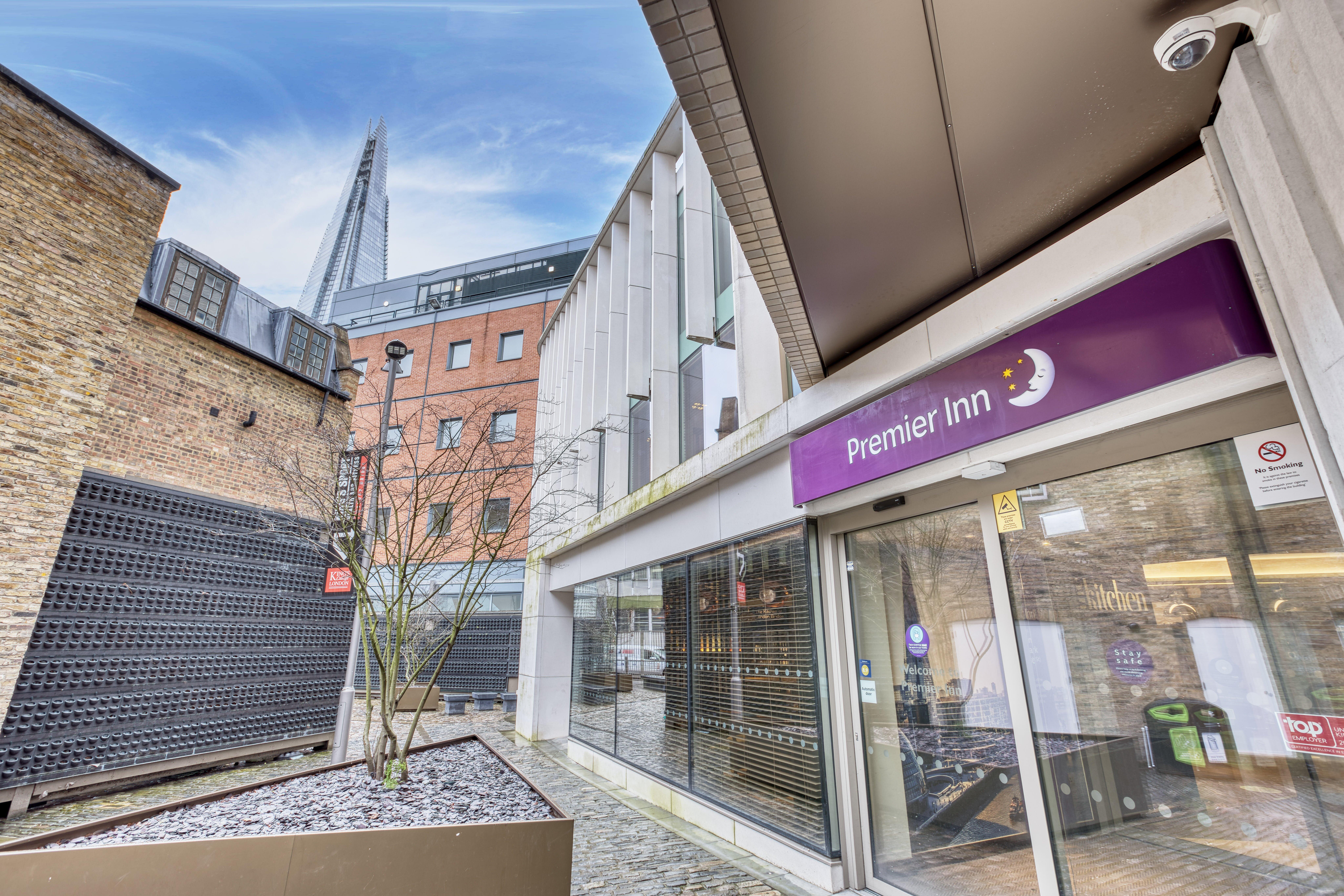 Premier Inn London Southwark (Borough High St) hotel