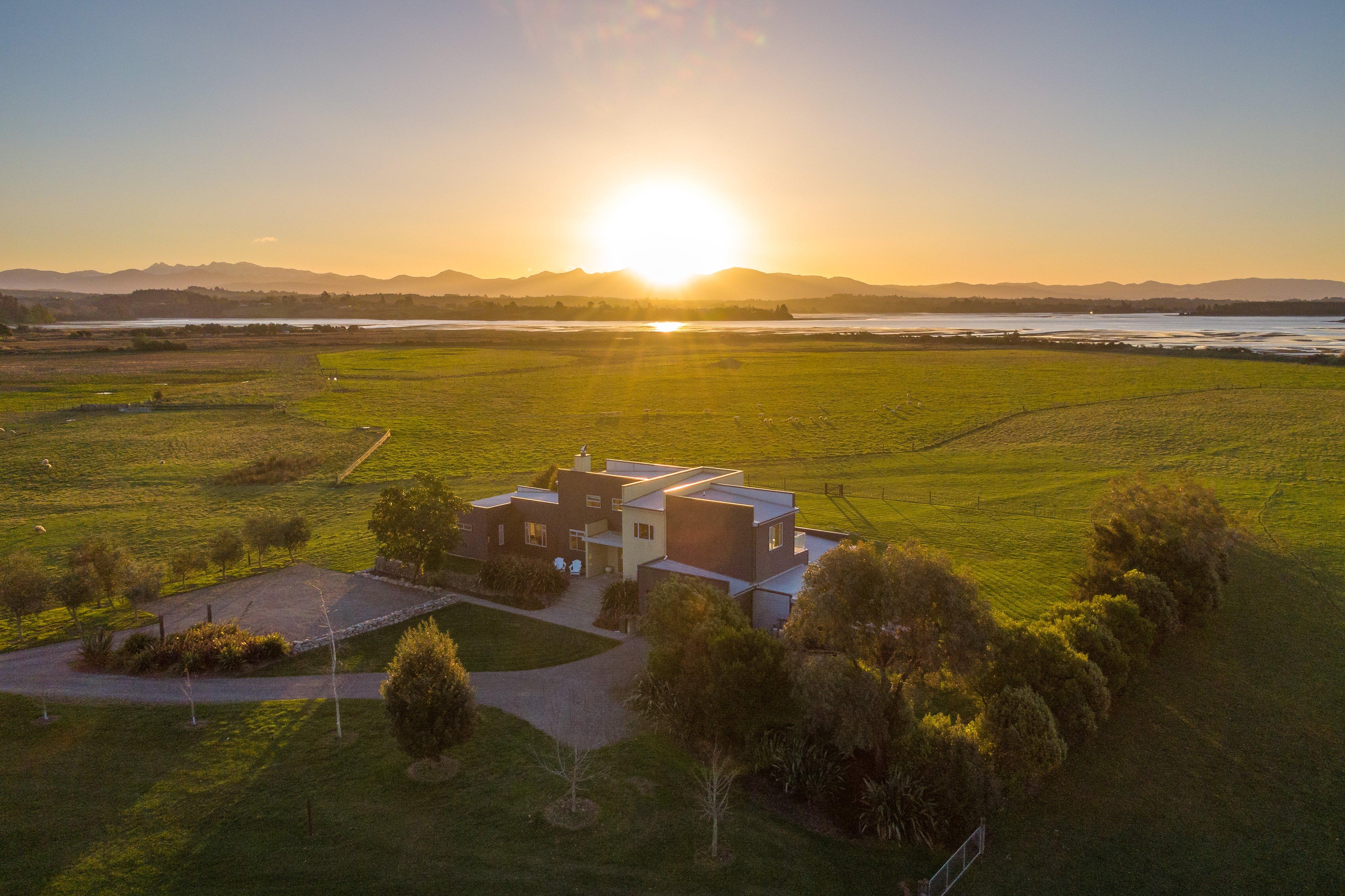 Appleby House & Rabbit Island Huts