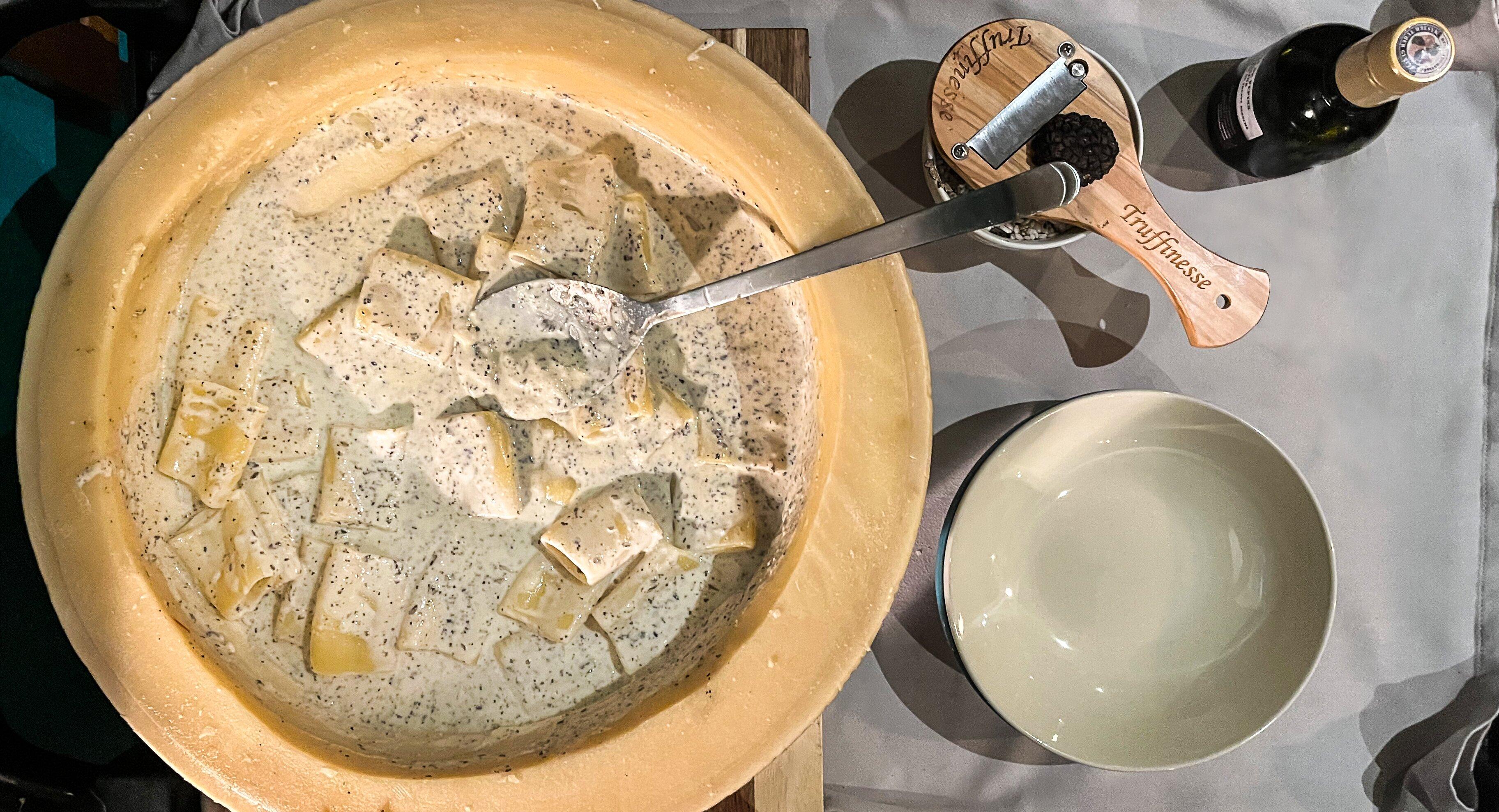 Ultimo Bistro & Wine Bar