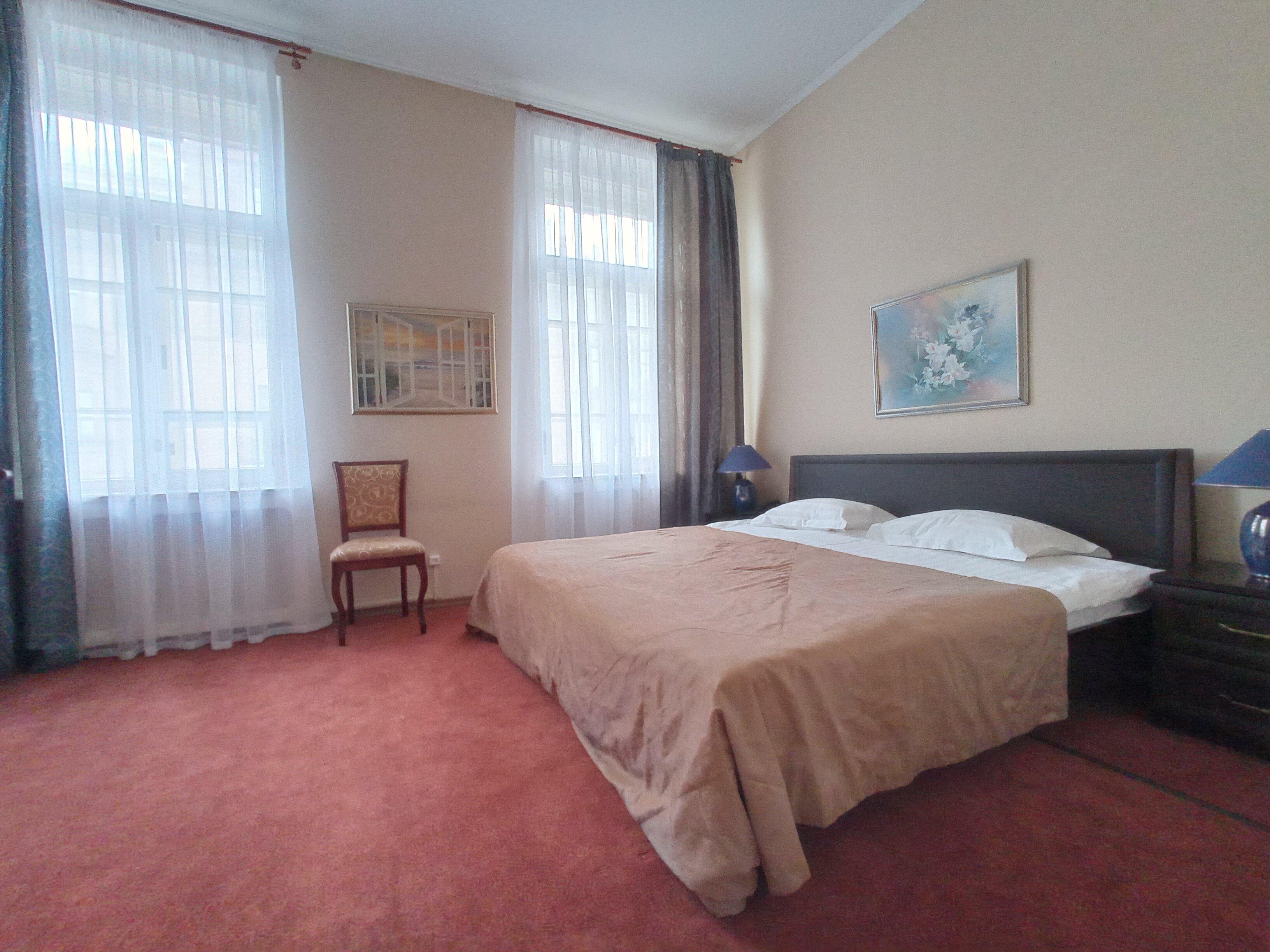 Sonata at Gorokhovaya near the Hermitage