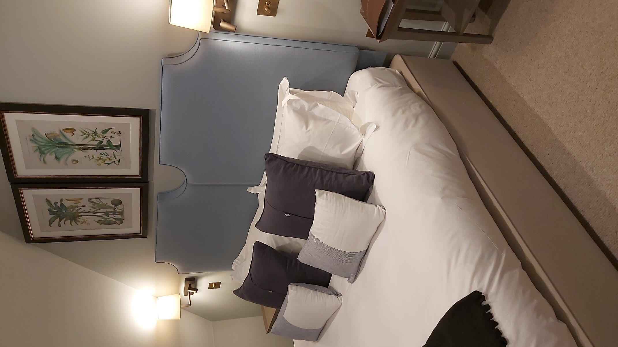 The Bottle and Glass Inn