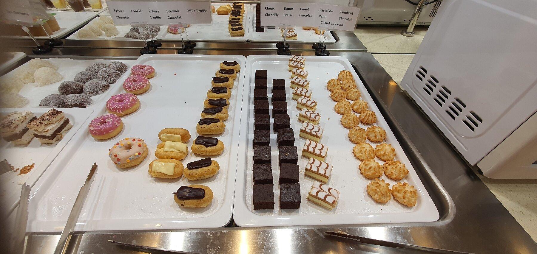 Photo by PinoysaParis