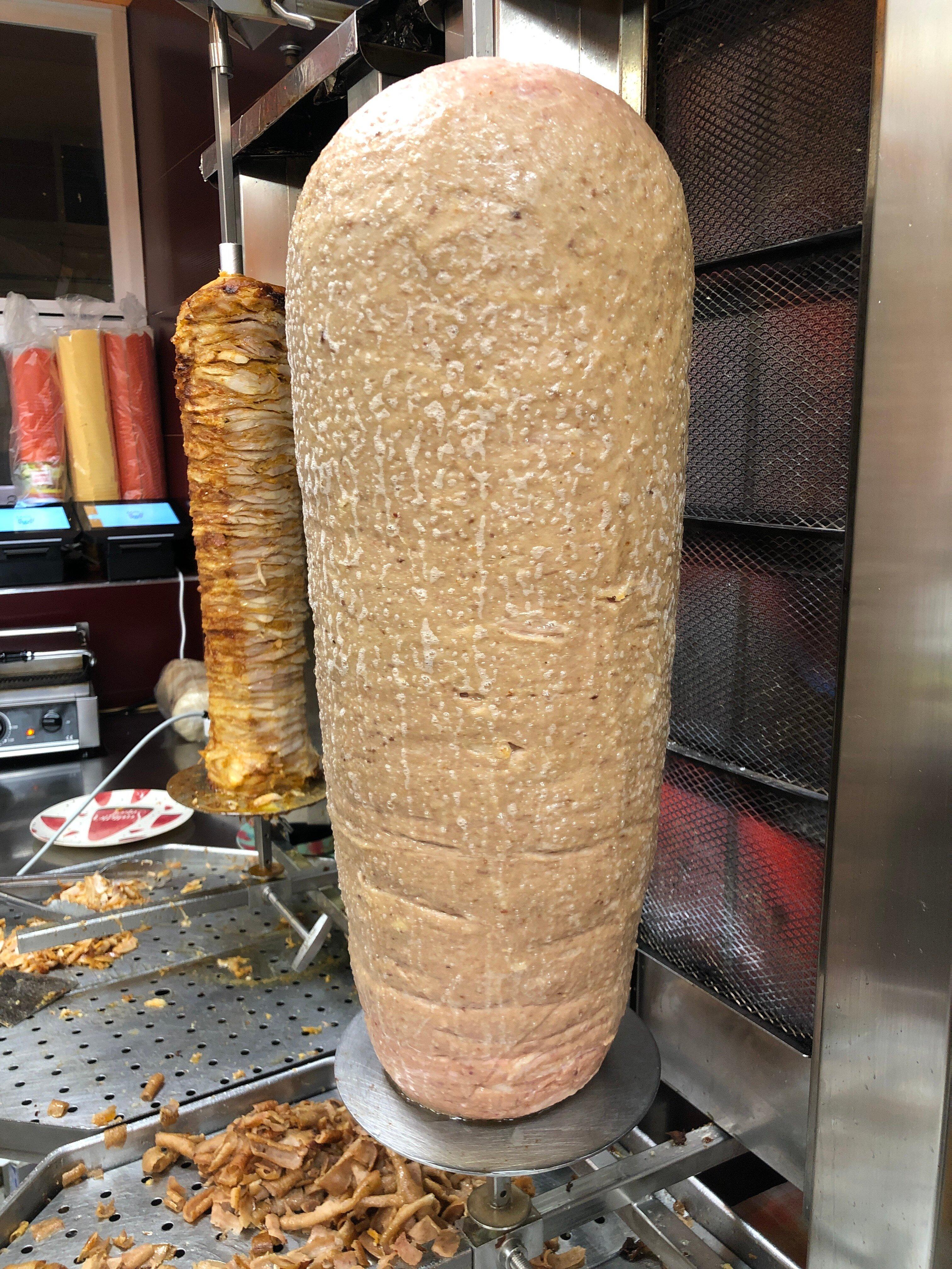 Yadgar Kebab Pizzeria