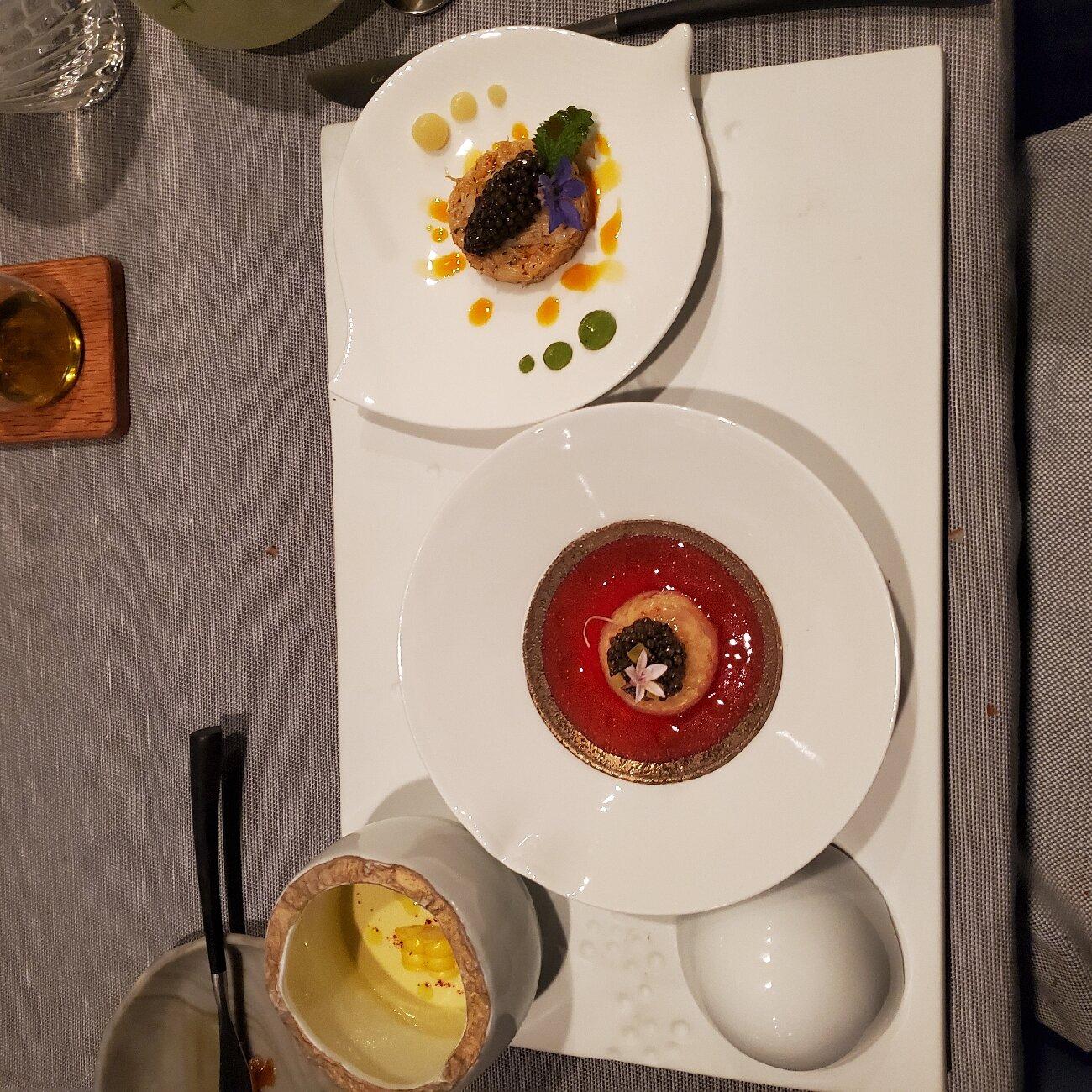 O' by Claude Le Tohic