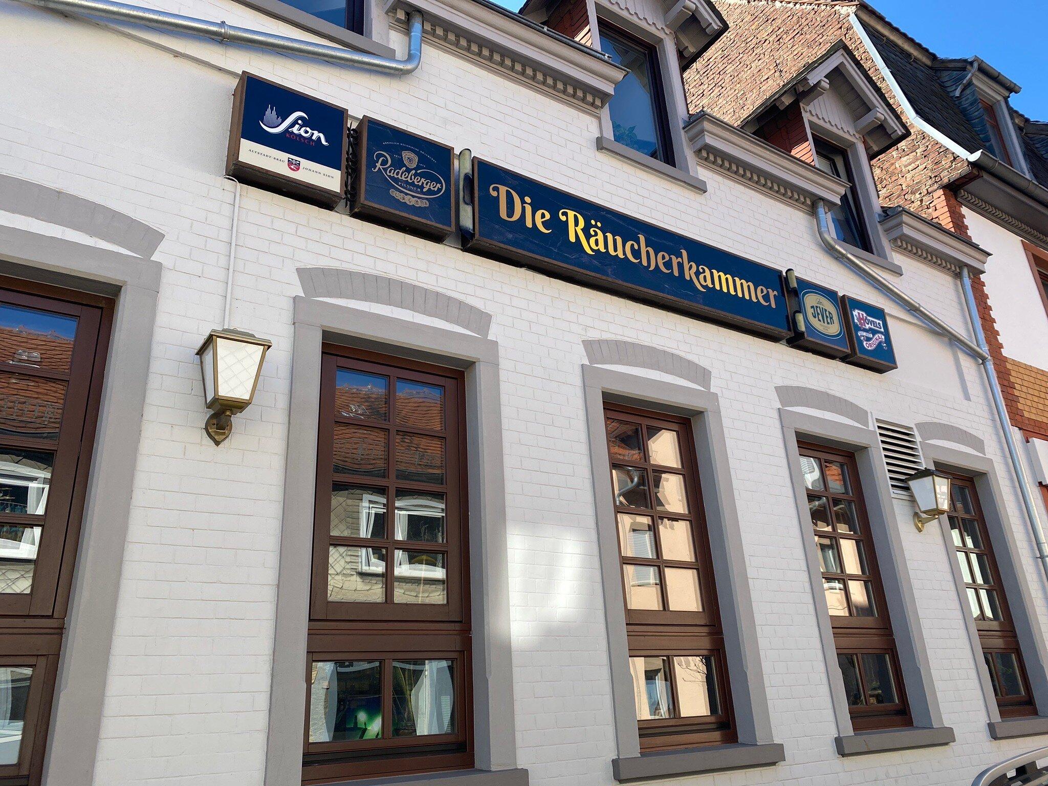 Gaststatte Raucherkammer