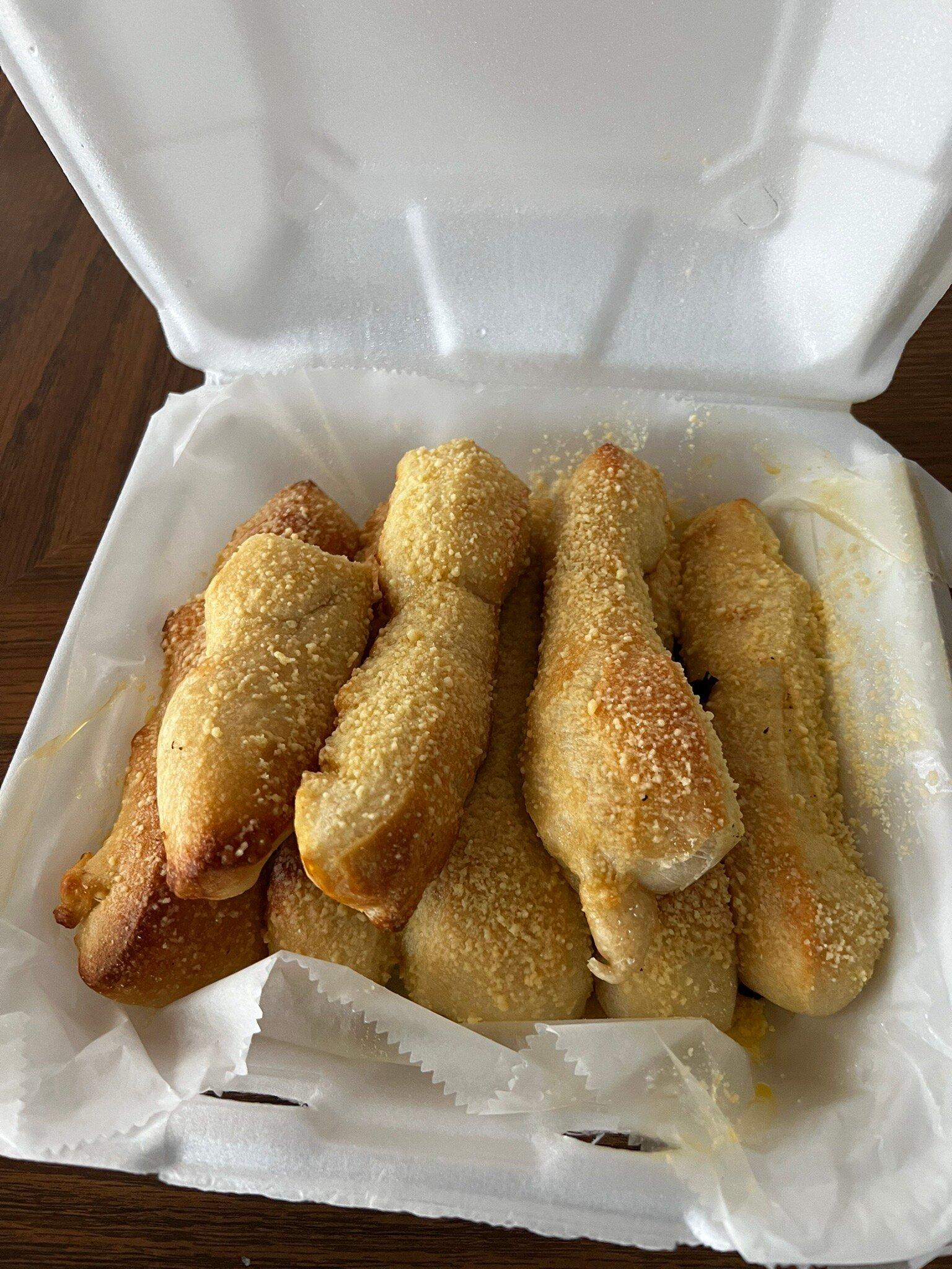 Dee's Pizza Pad