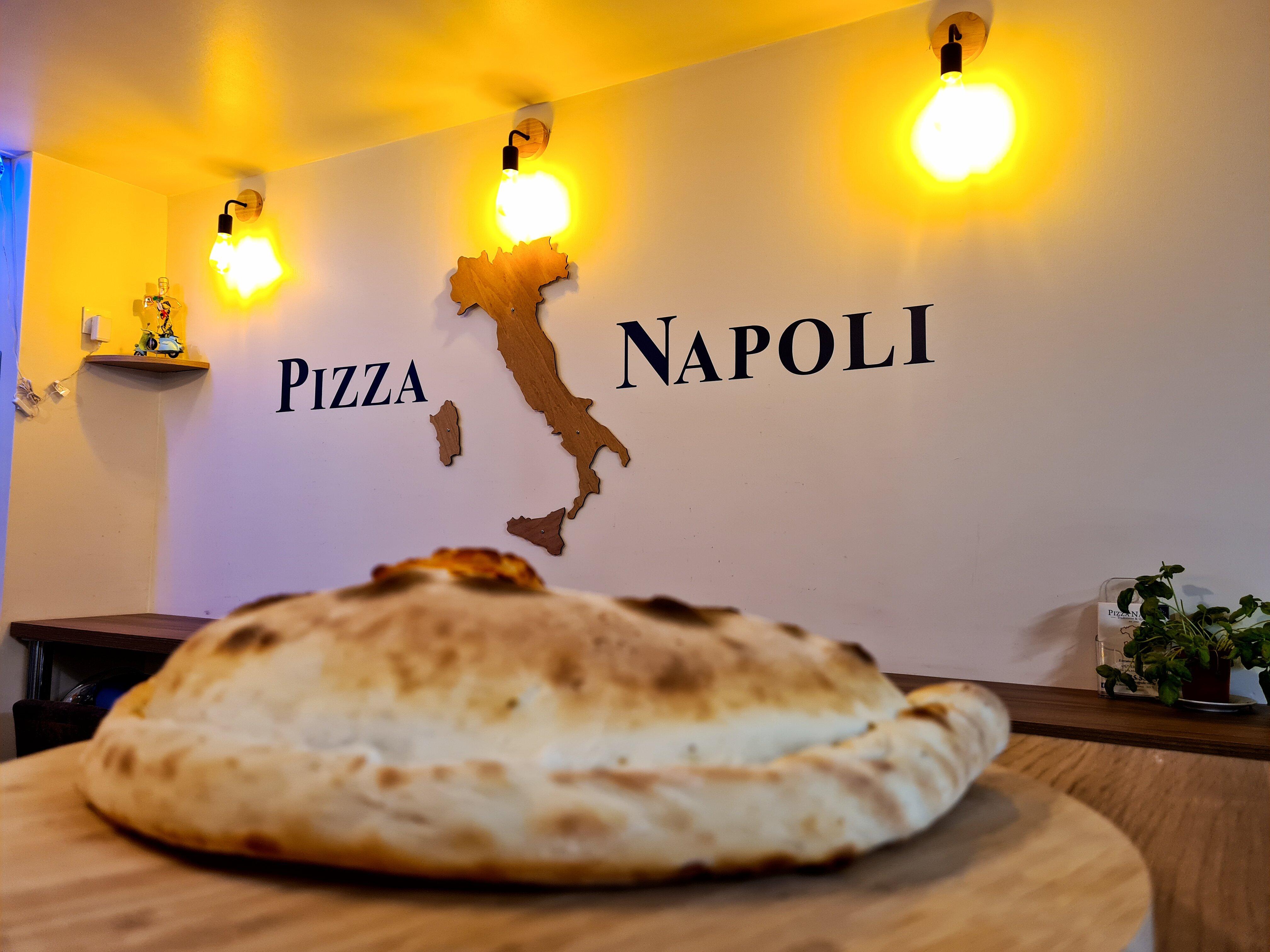 Pizza Napoli