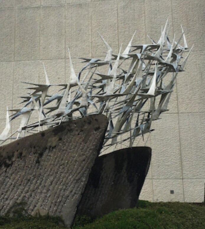 Birds Sculpture