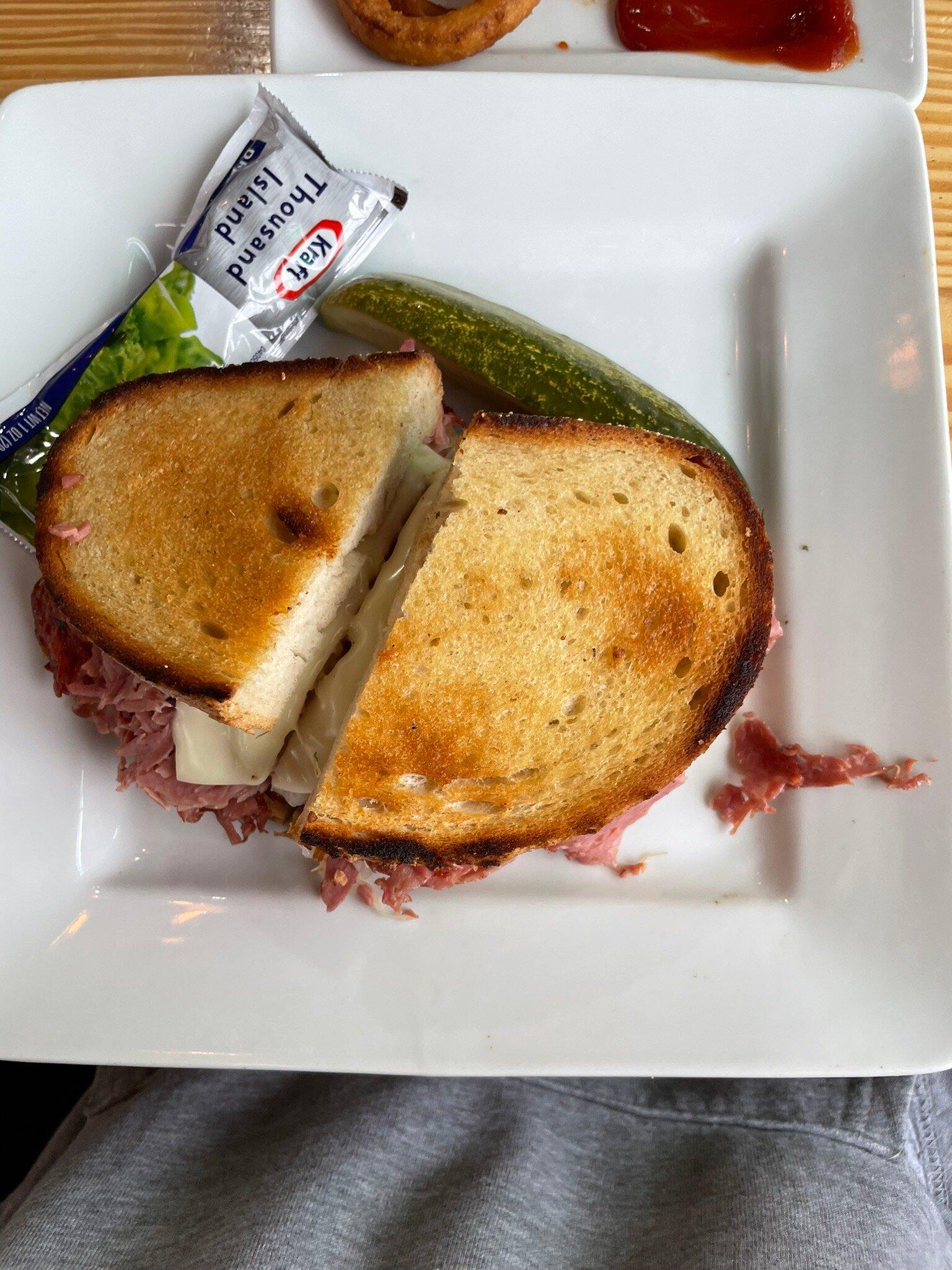 Frank's Deli & Grill