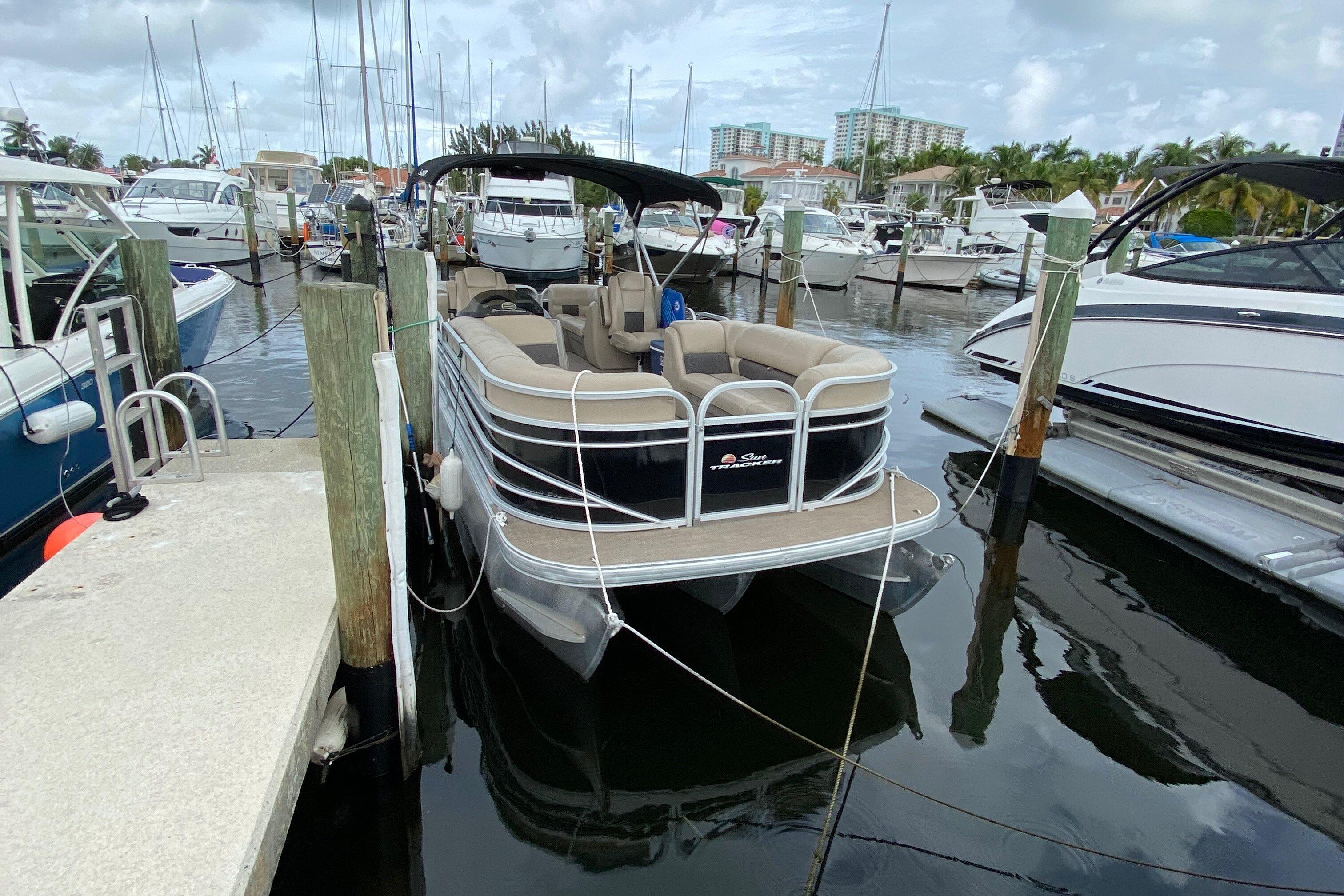 Boat rental Miami