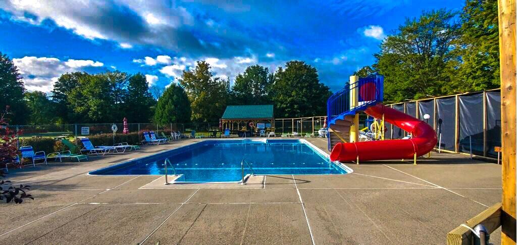 Bass Lake Resort