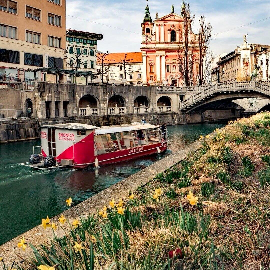 Boat Cruise Emonca - Ljubljana