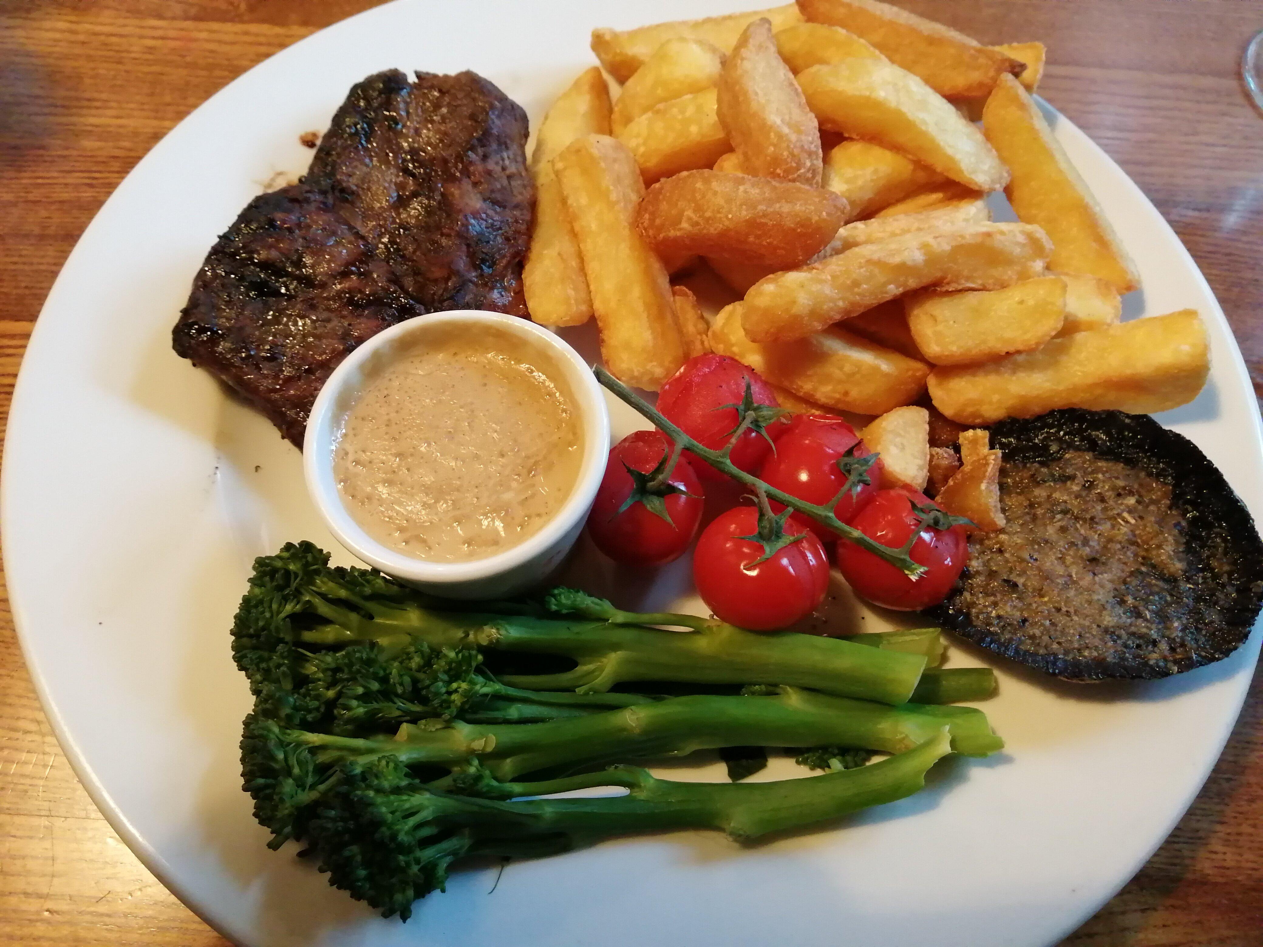 Moonrakers Steakhouse Bar & Grill