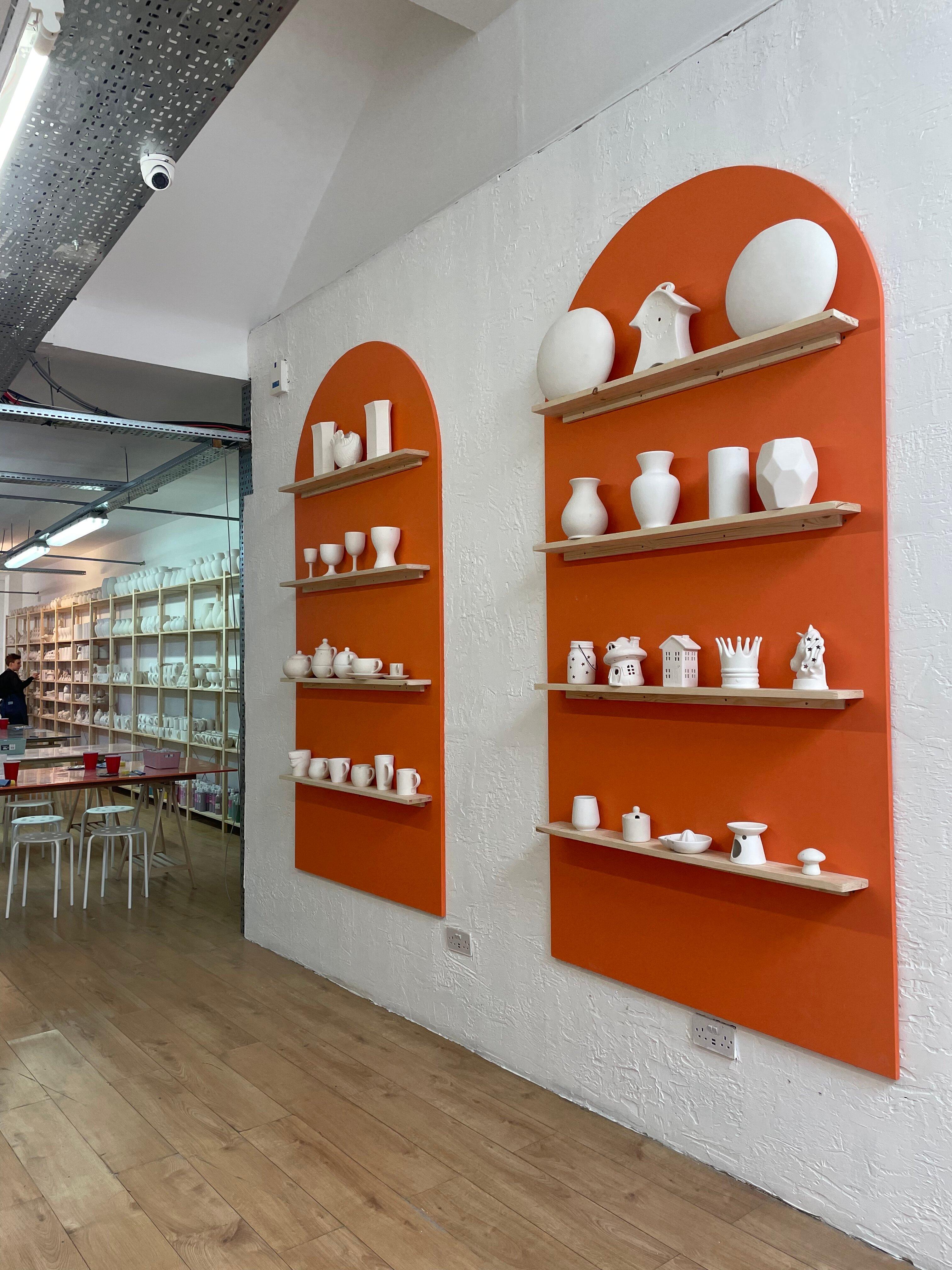 Social Pottery Painting