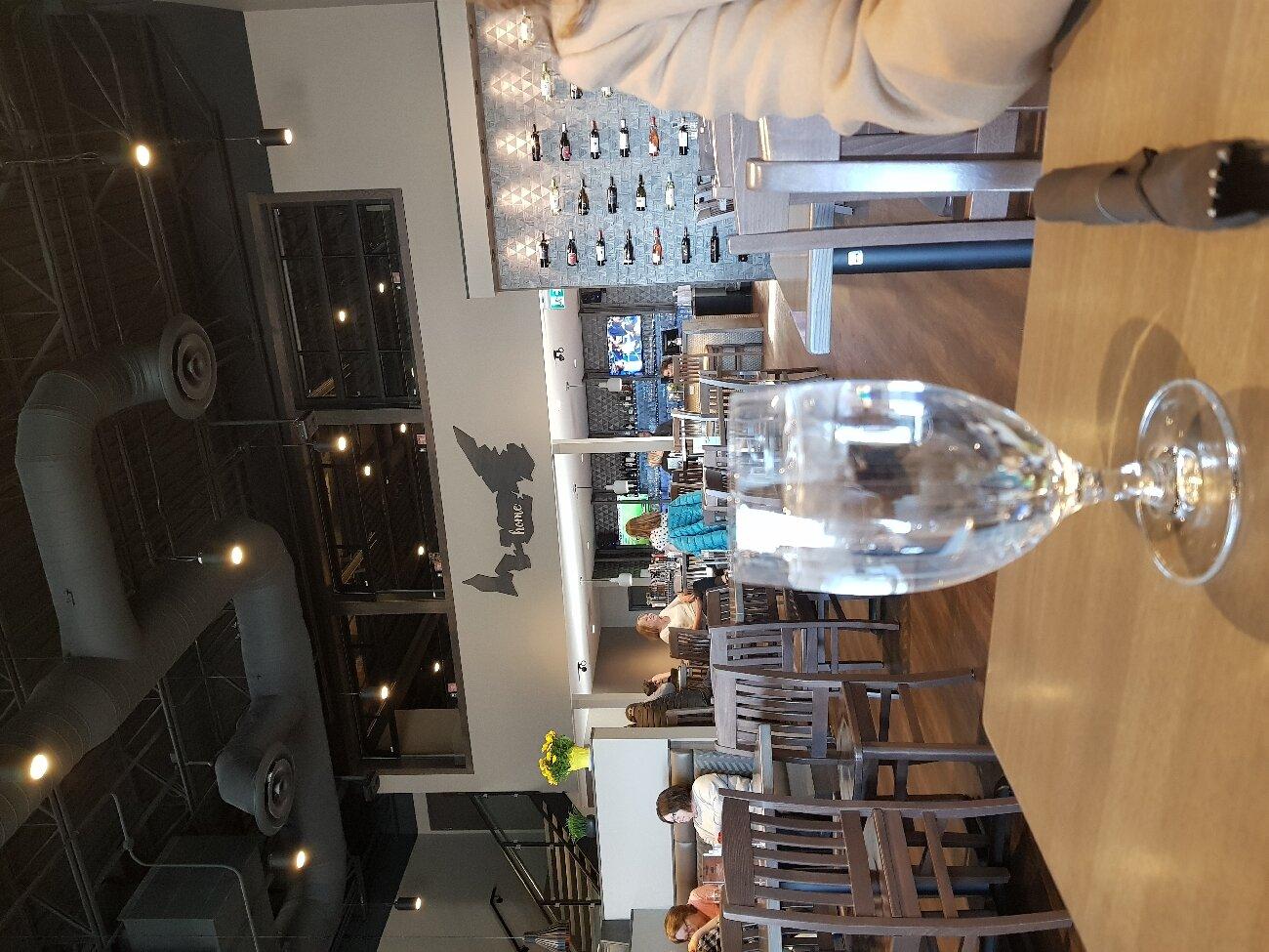 The Local Pub And Oyster Bar