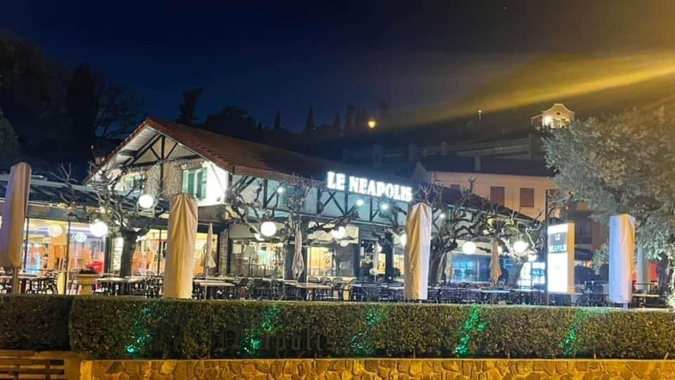 Le Neapolis