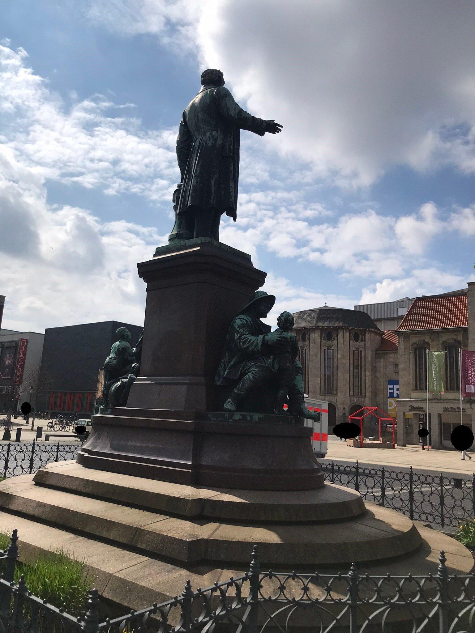 Theodor - Heuss - Platz