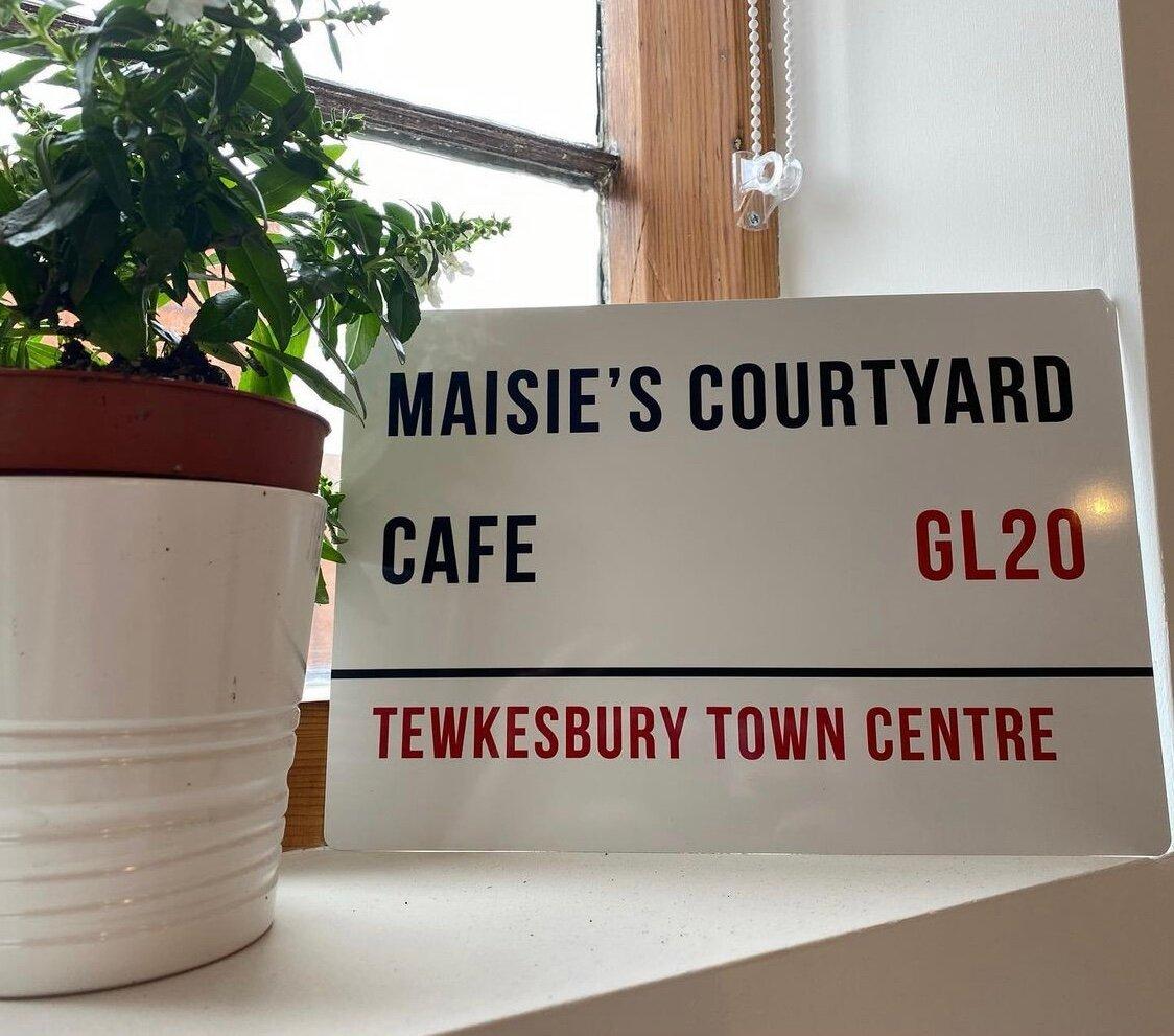 Maisie's Courtyard Cafe