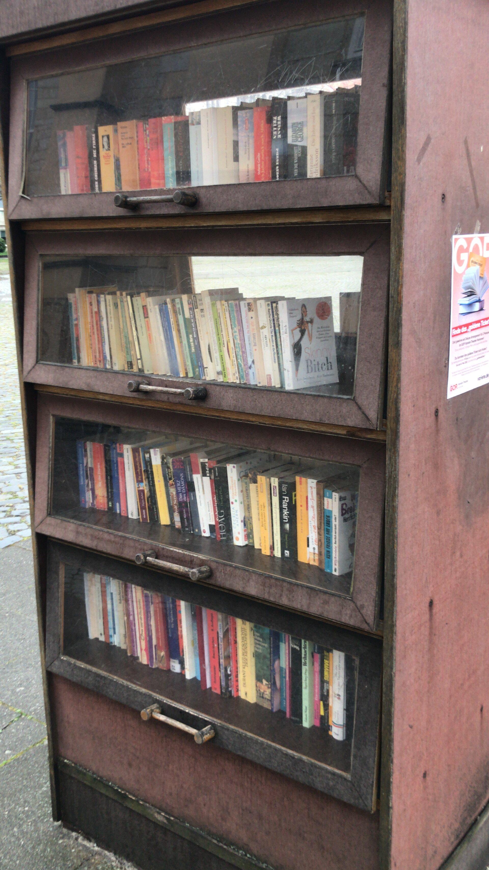 Bücherschrank Neustadt