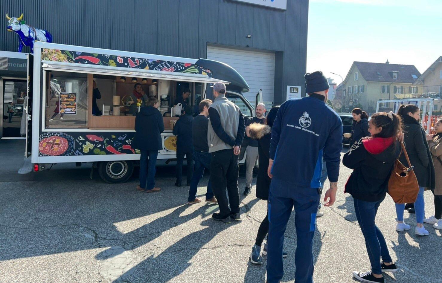 Lucky's Thai Food Truck