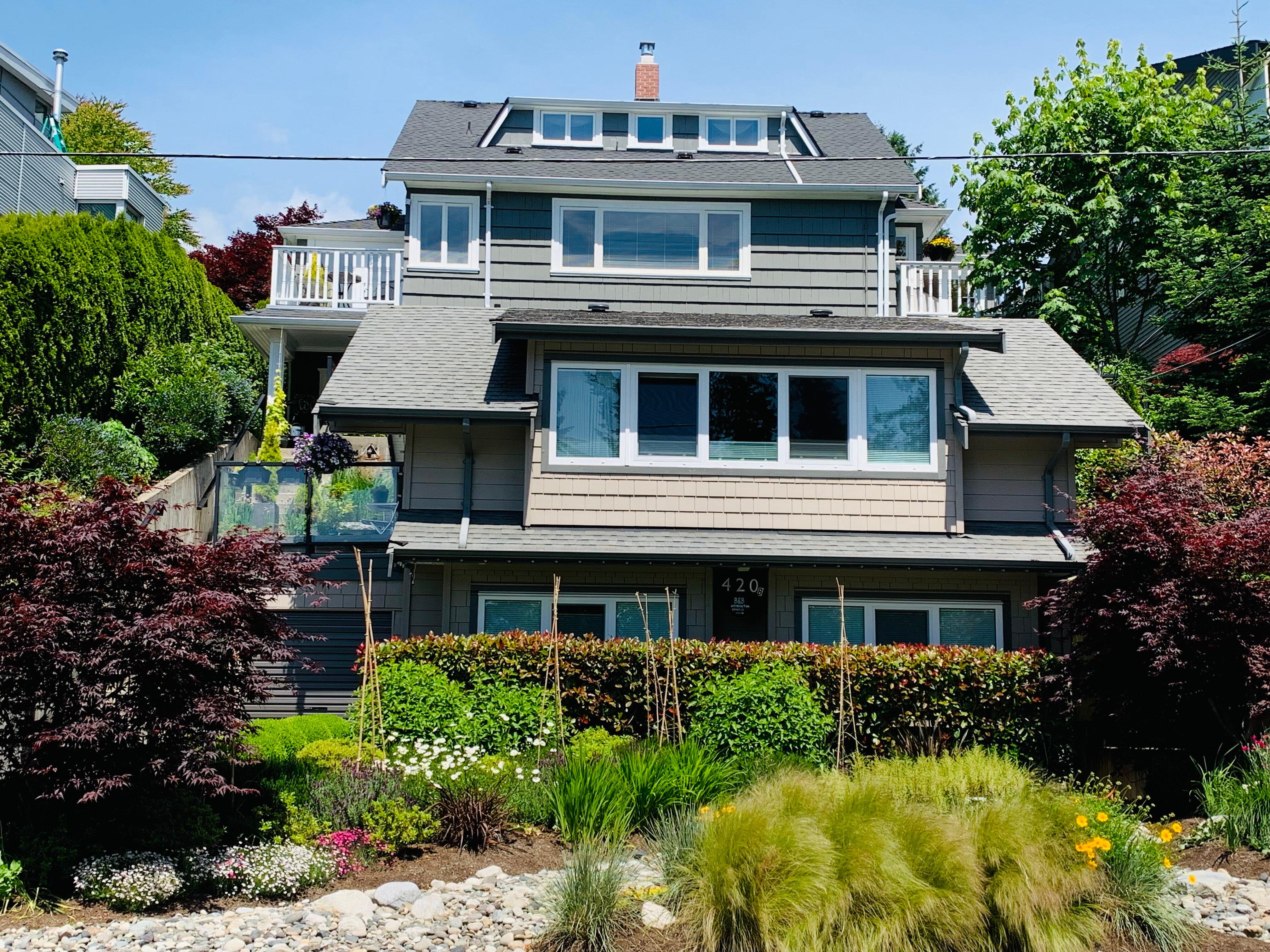 Crystal's View Vancouver Bed and Breakfast