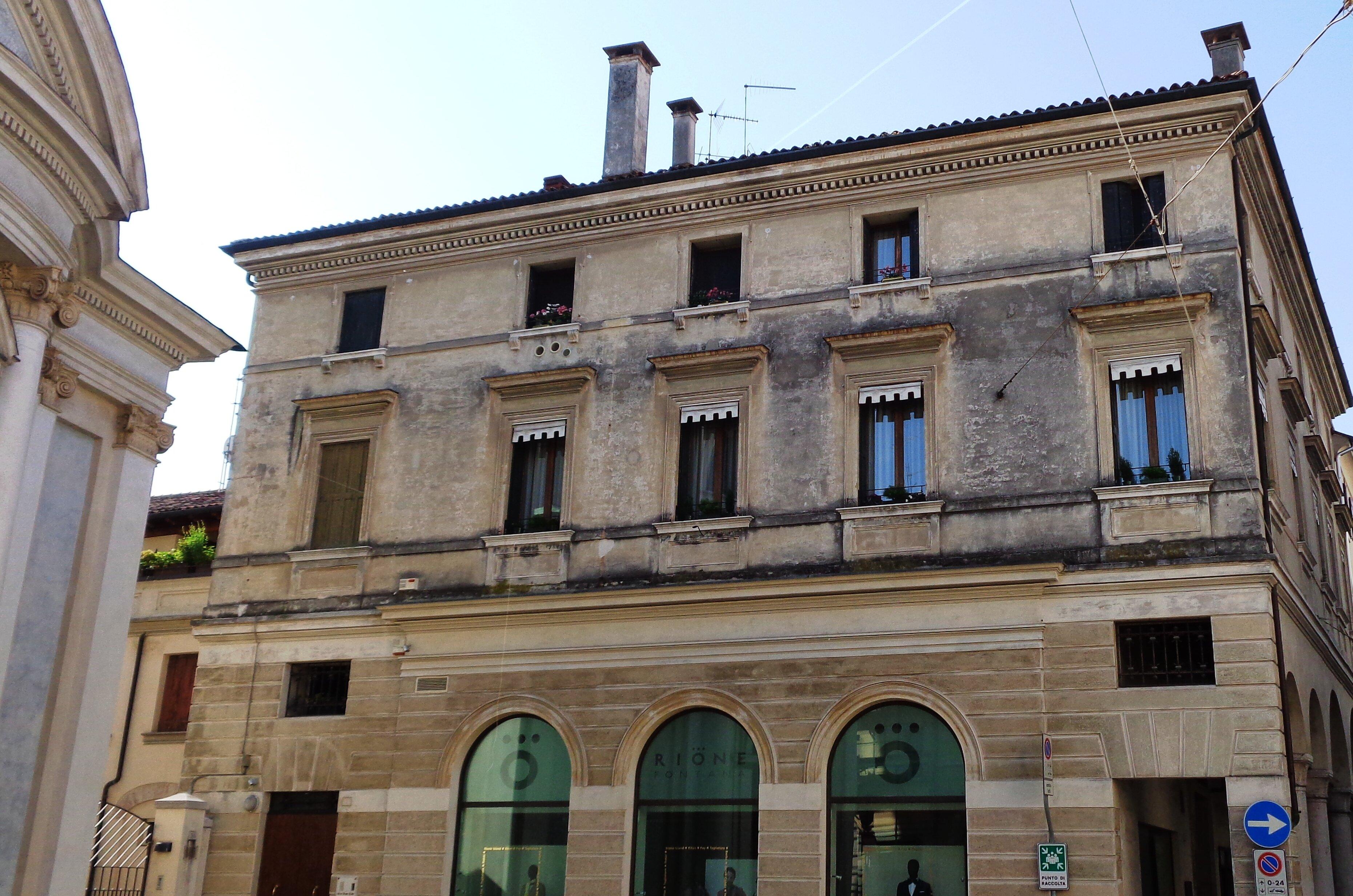 Palazzo Urbano