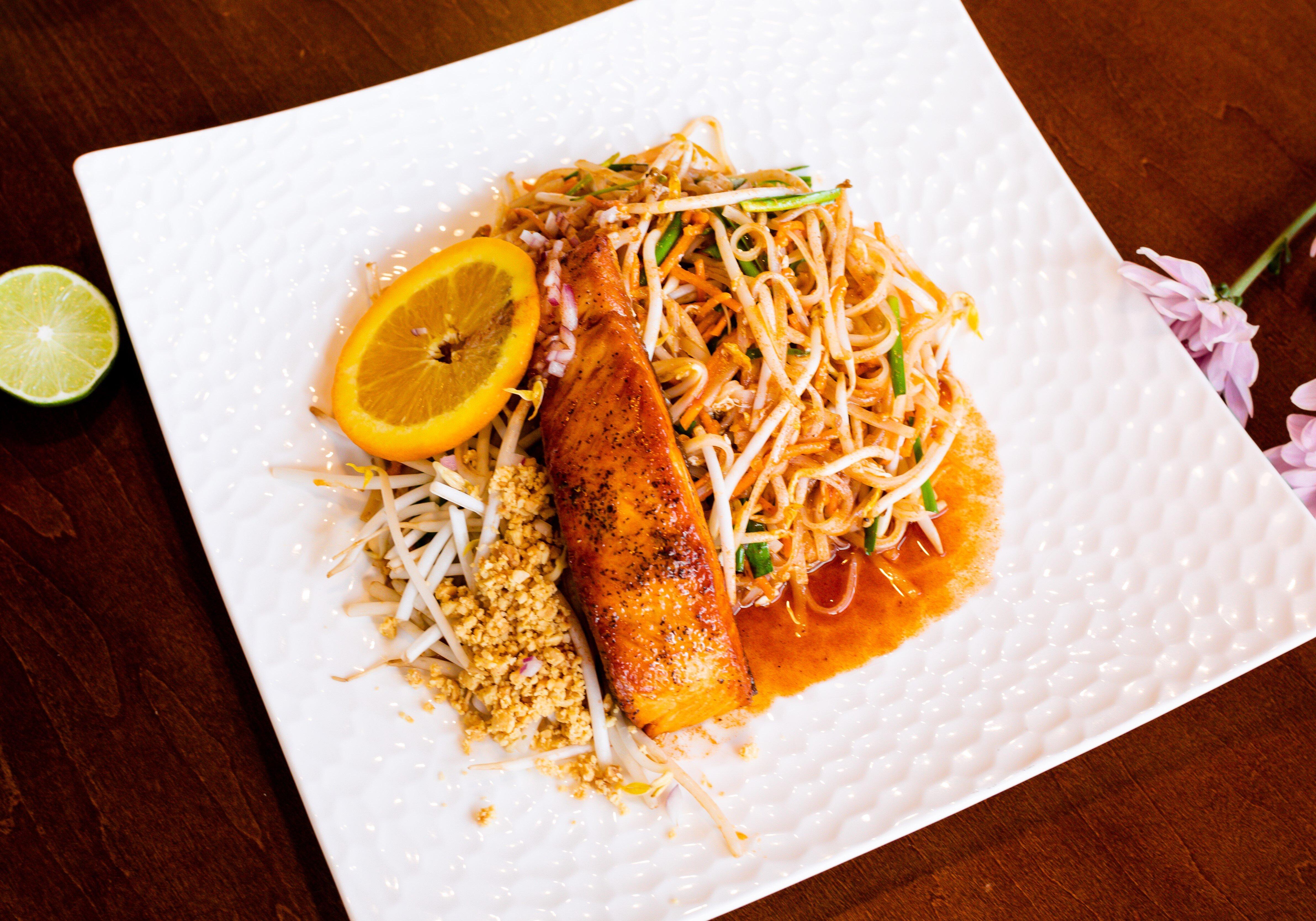 Royal Lakes Asian Fusion