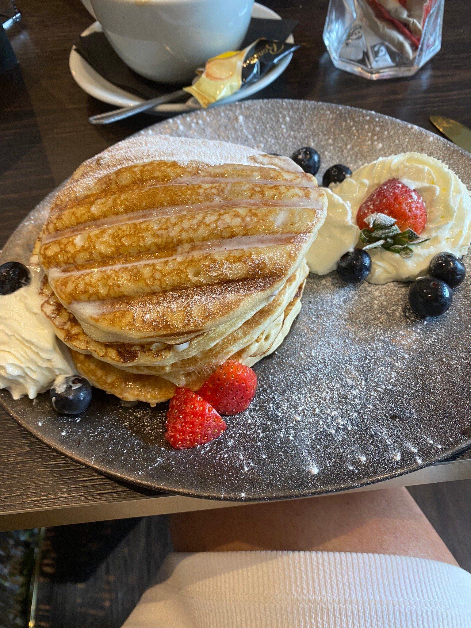 Treehouse Bar And Lounge