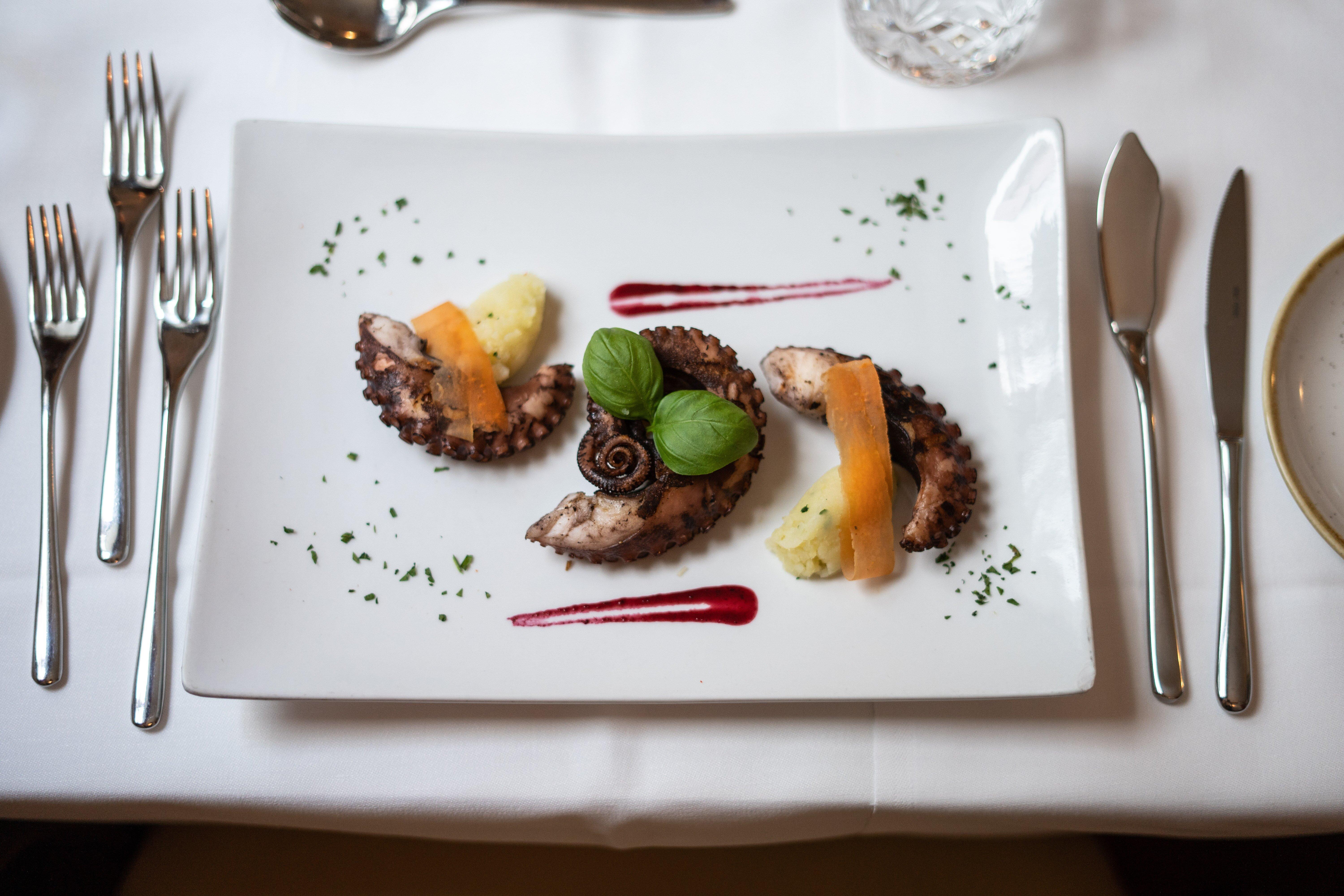 Dietro Le Quinte -Boutique Restaurant & American Bar