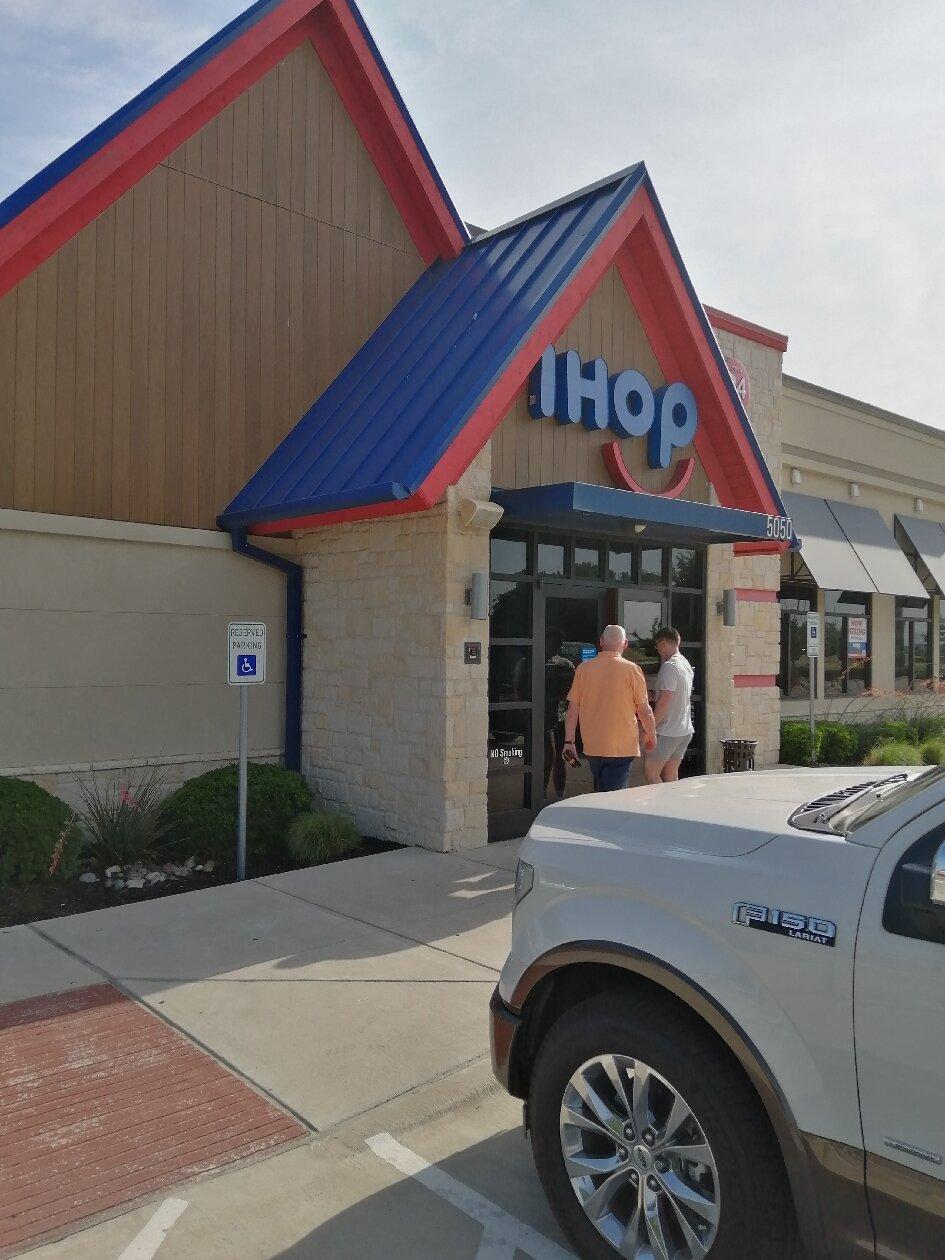 Photo by shackleston