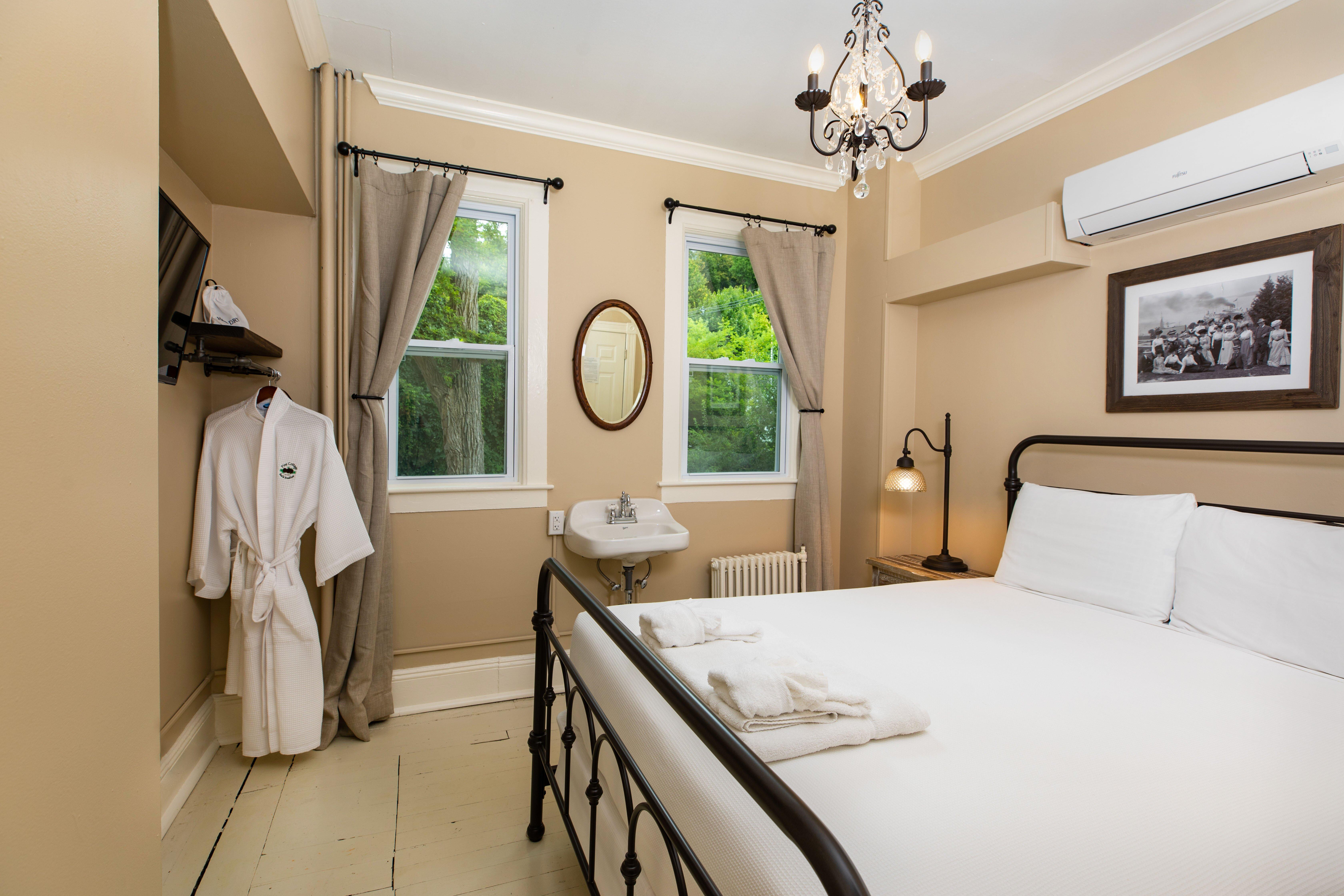 Pine Cottage Bed & Breakfast