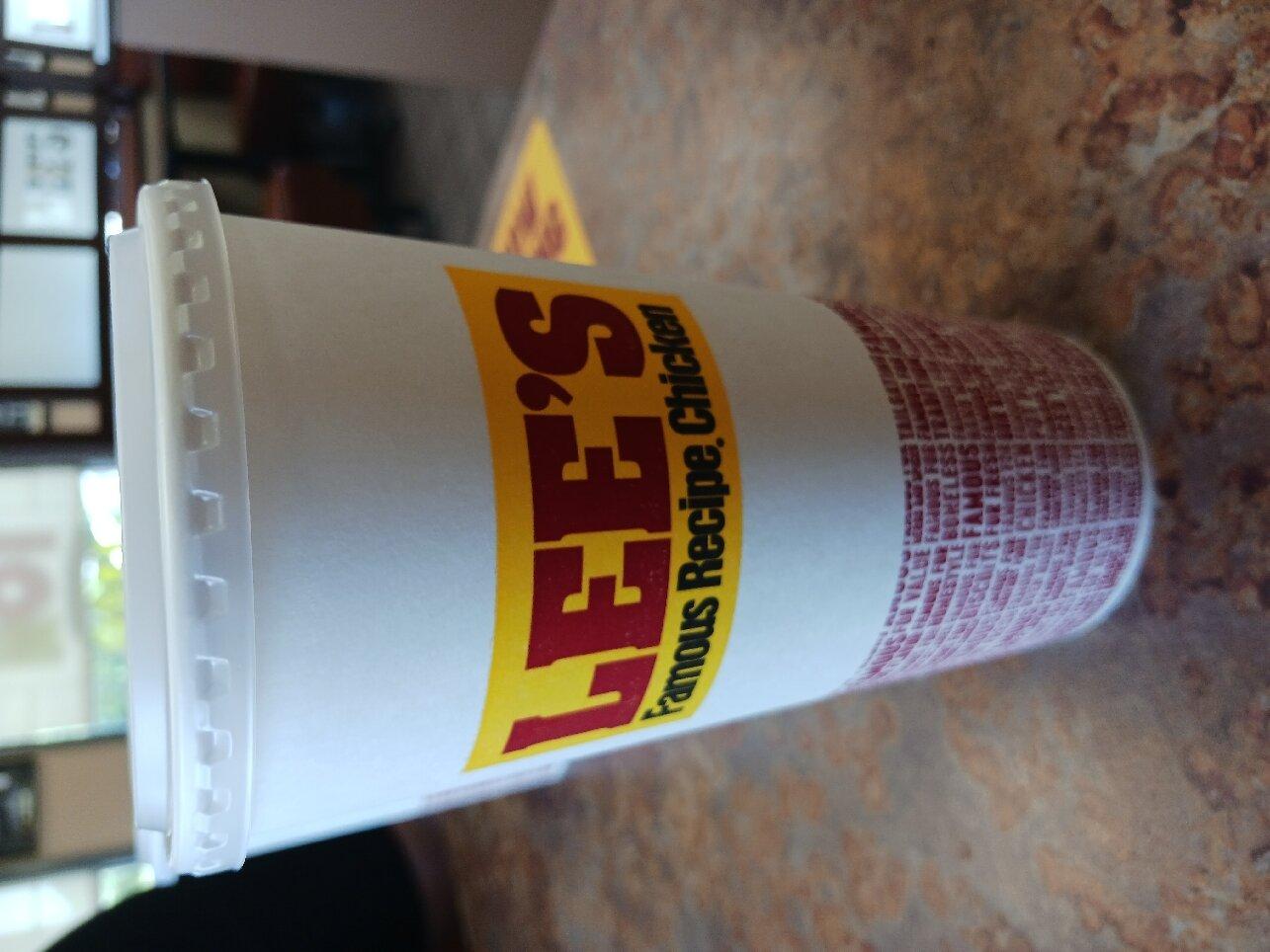 Lee's Famous Recipe Chicken