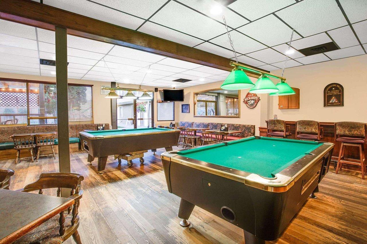 Fortunes Landing Restaurant & Pub