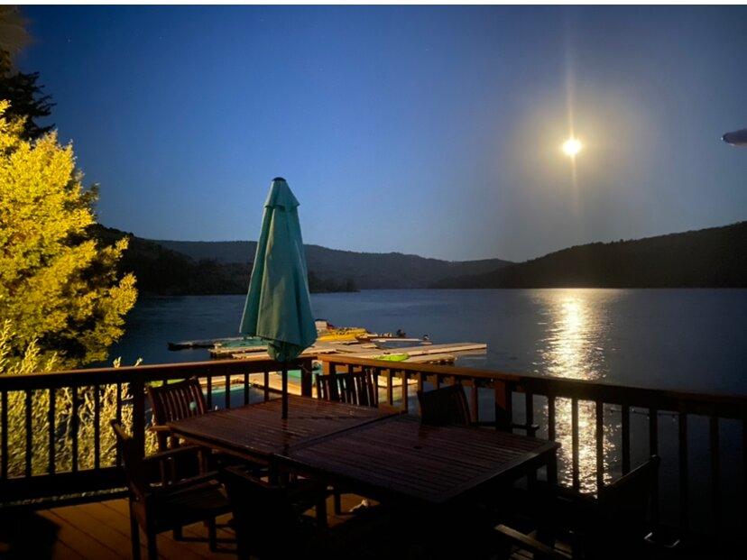 Half Moon Lake Lodge