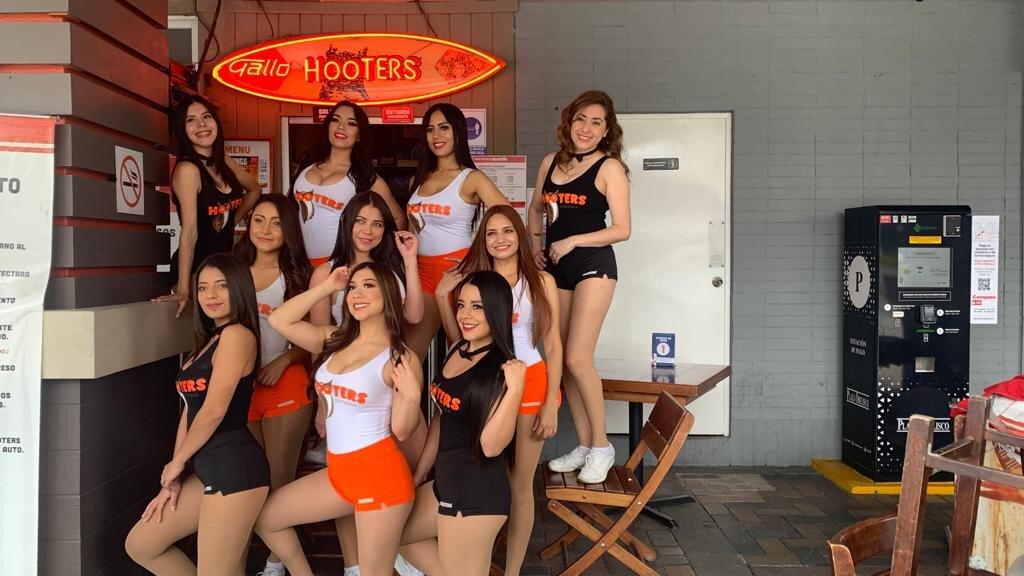 Hooters