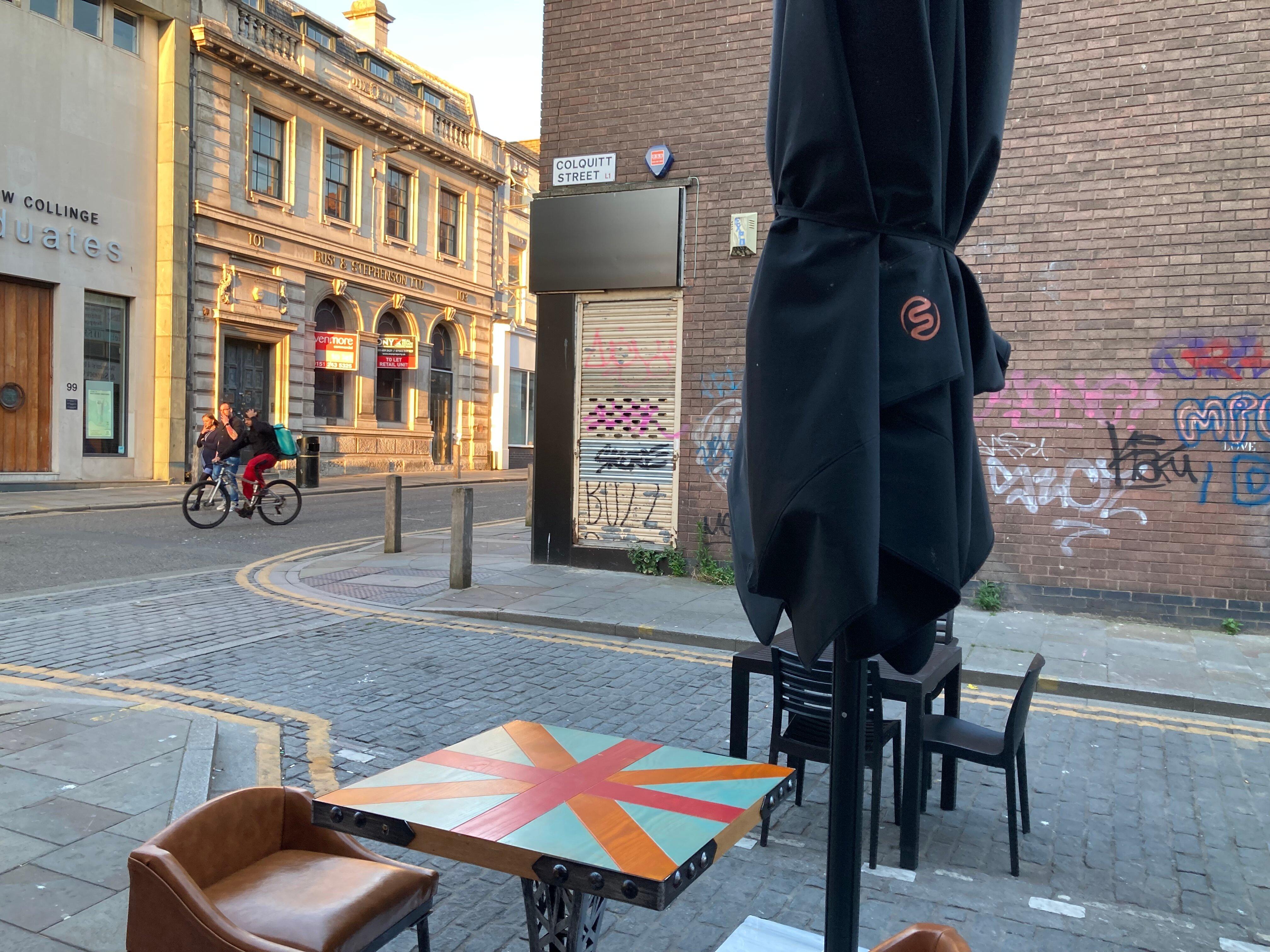 Solo Bar & Restaurant