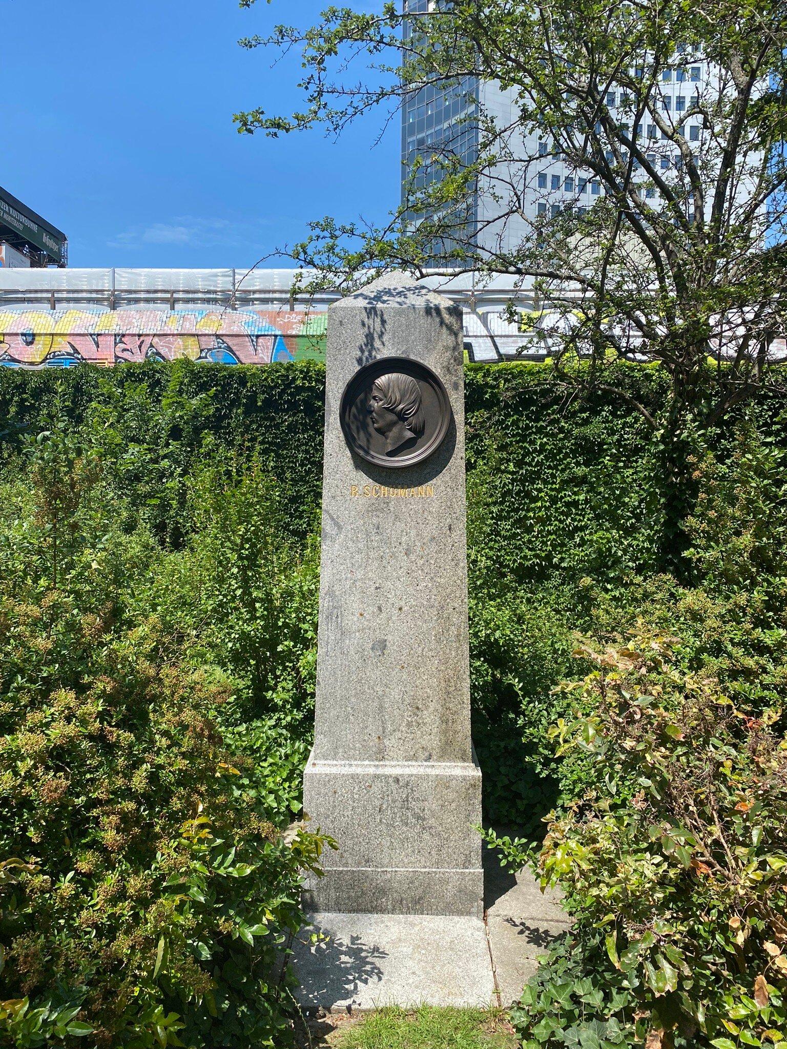 Robert Schumann Denkmal