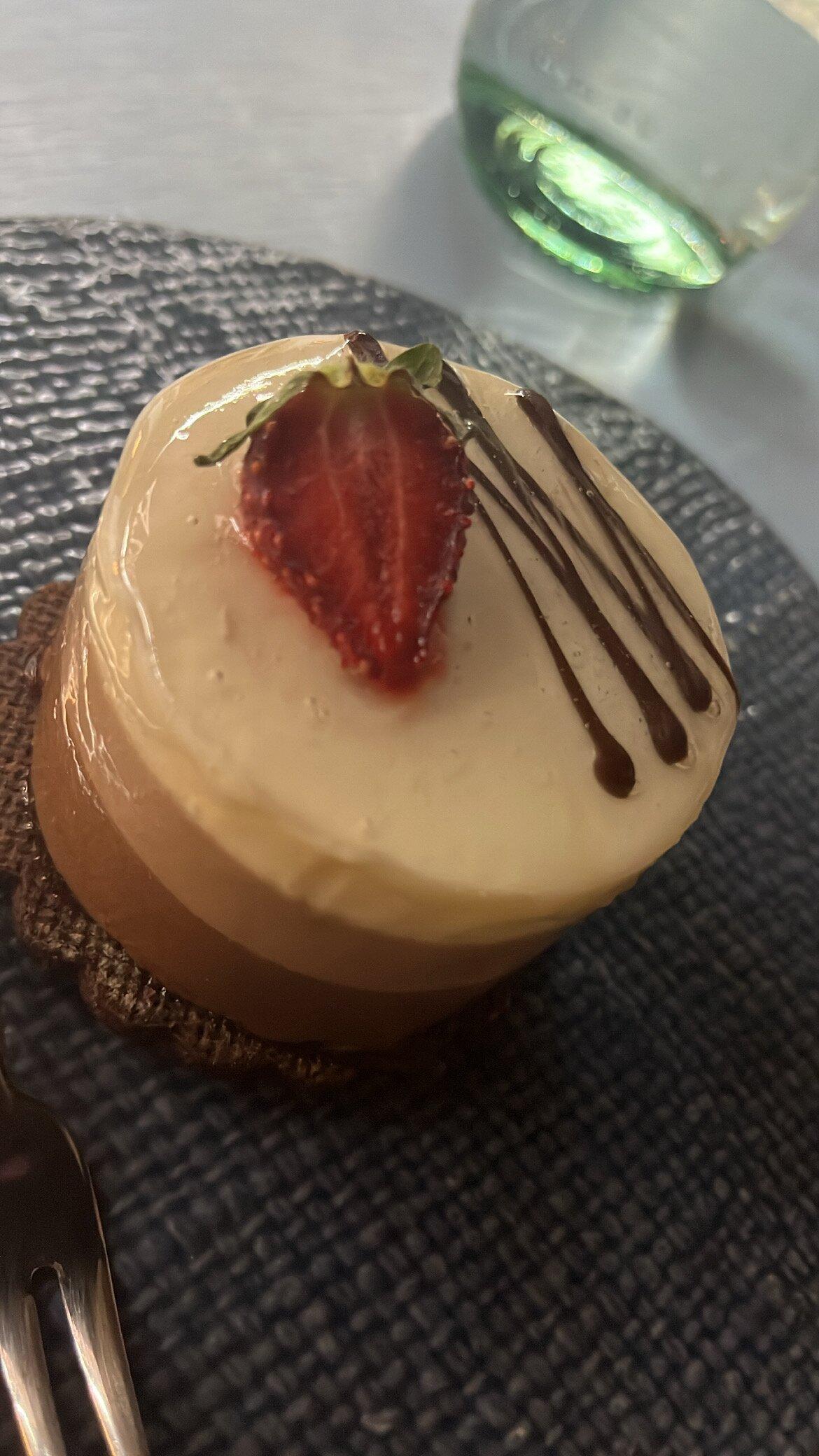 Nonna Vincenza Terrazza Ognina