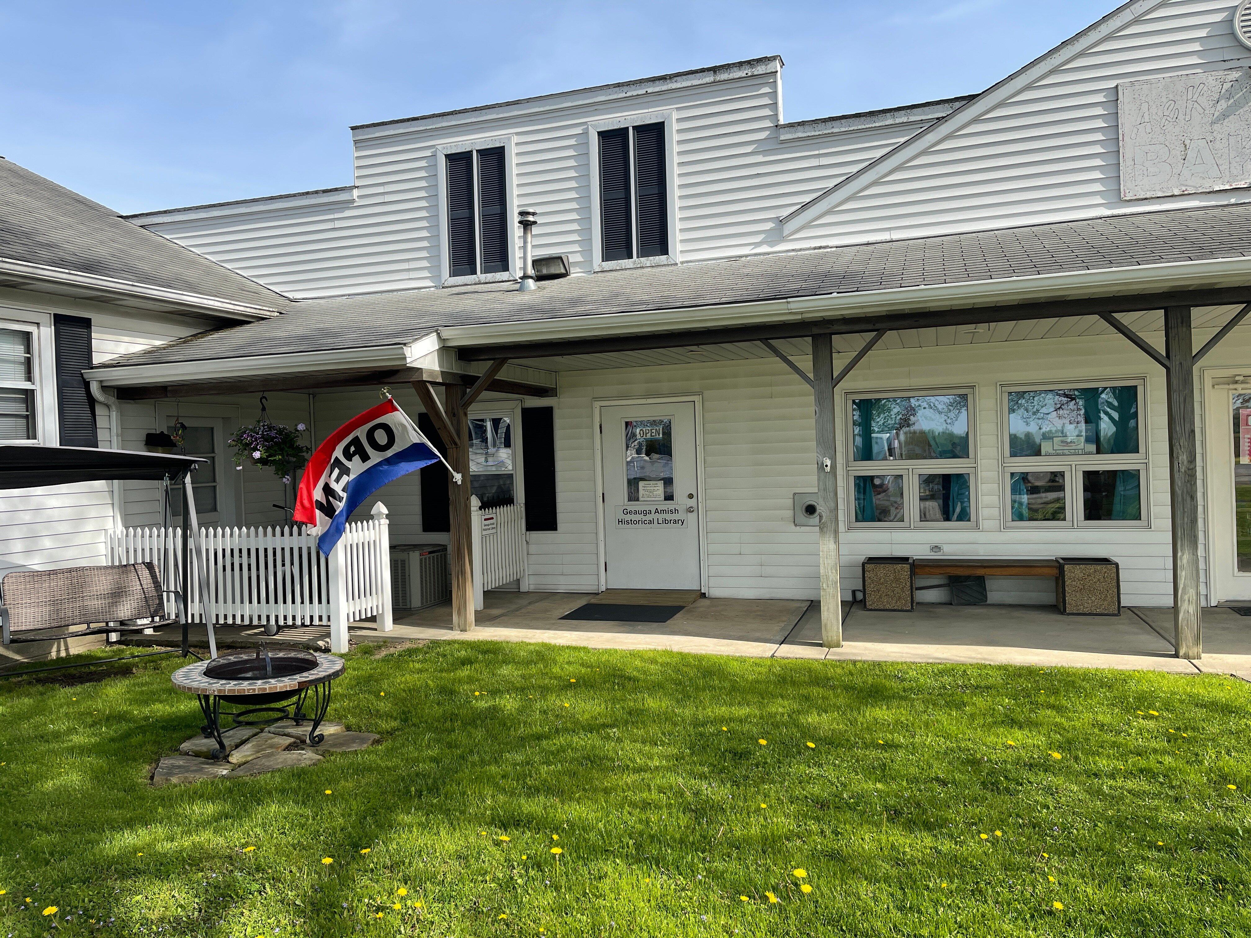 Geauga Amish Historical Library and Gift Shop