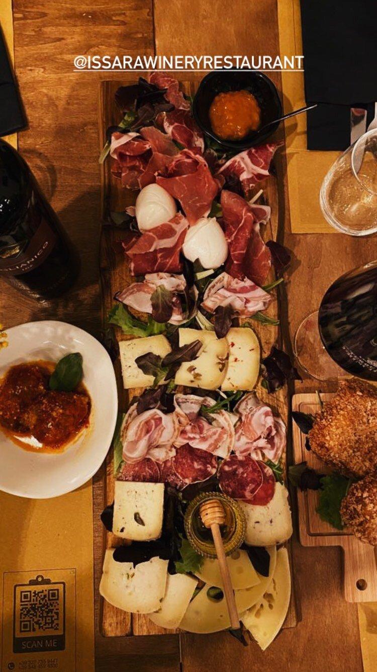 Issàra Winery & Restaurant