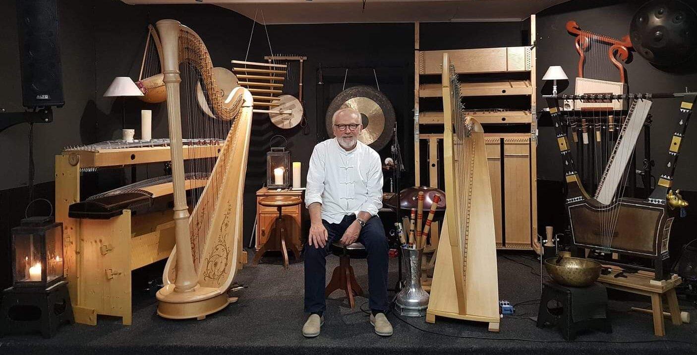 Luc Vanlaere Harpist - Harp Museum