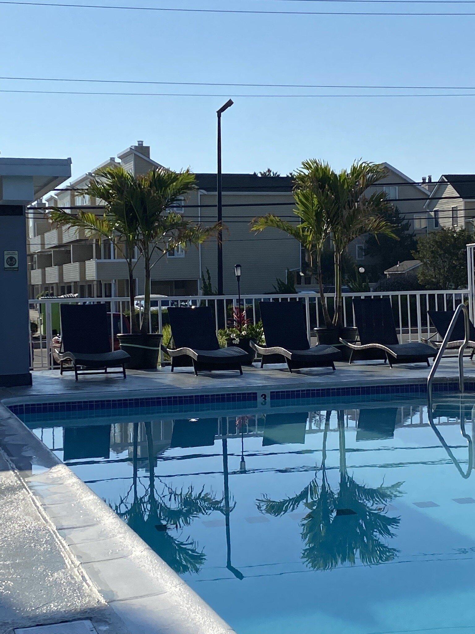 Fenwick Islander Motel